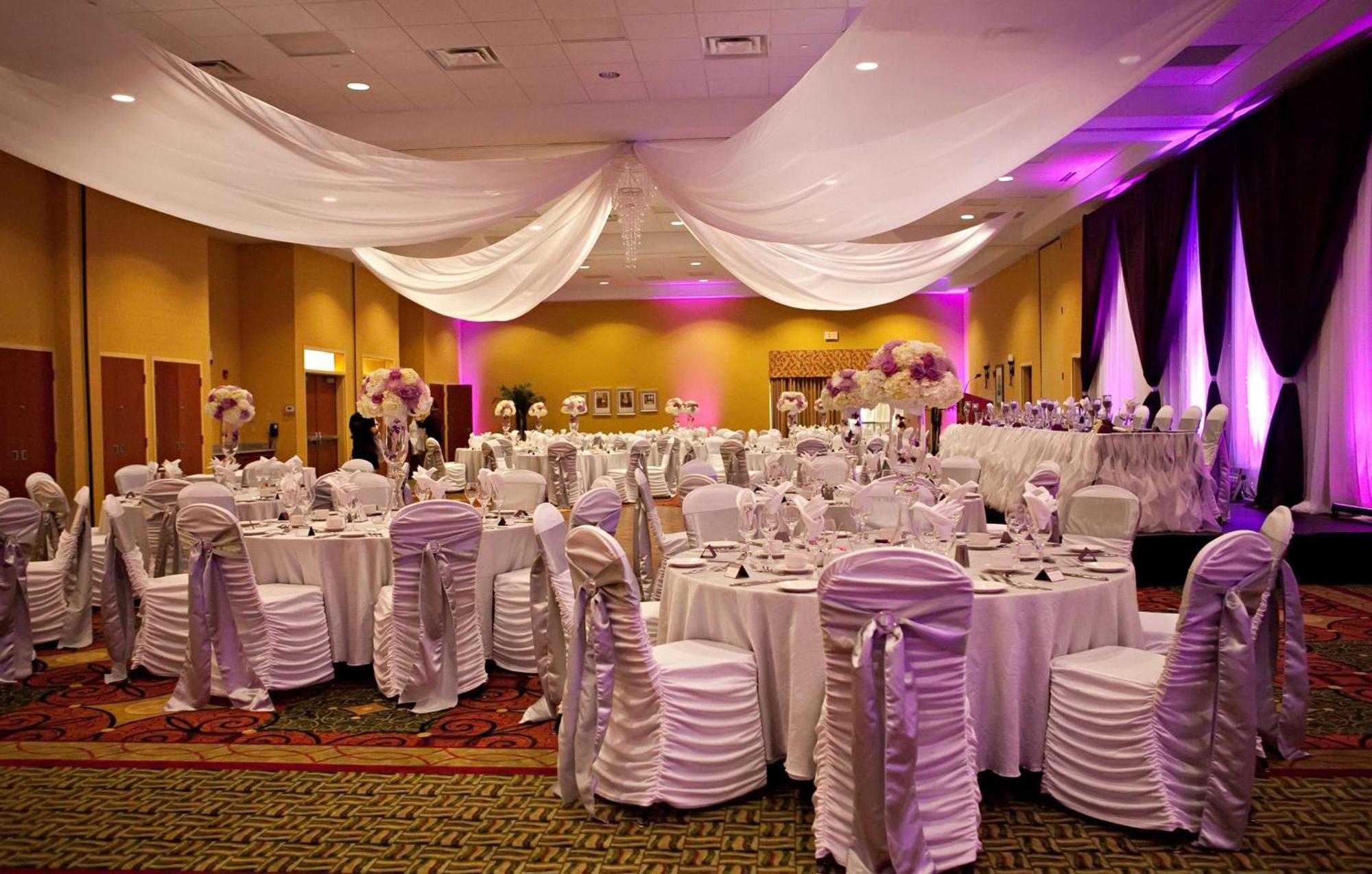 Hilton Garden Airport Hotel 3*