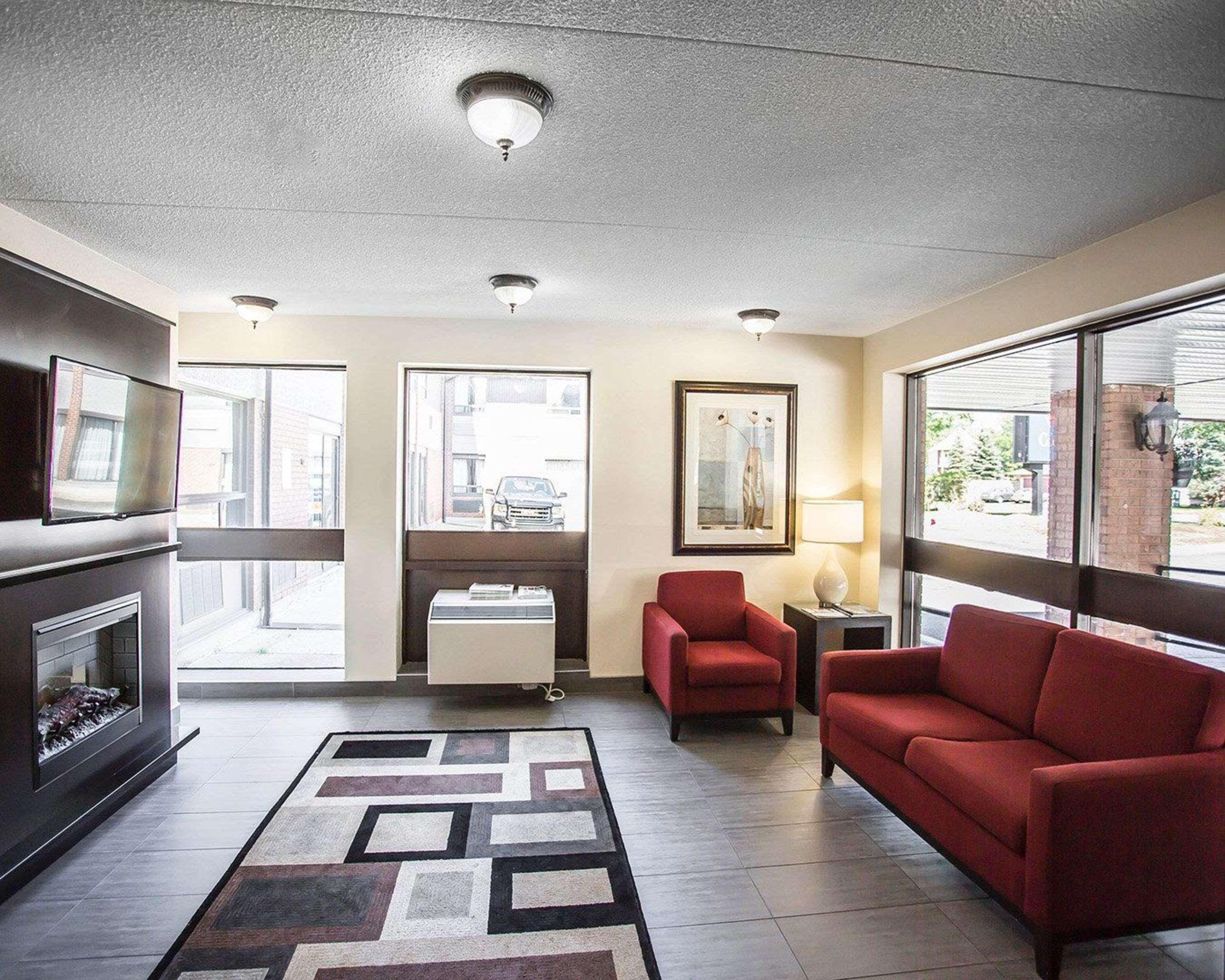 Comfort West