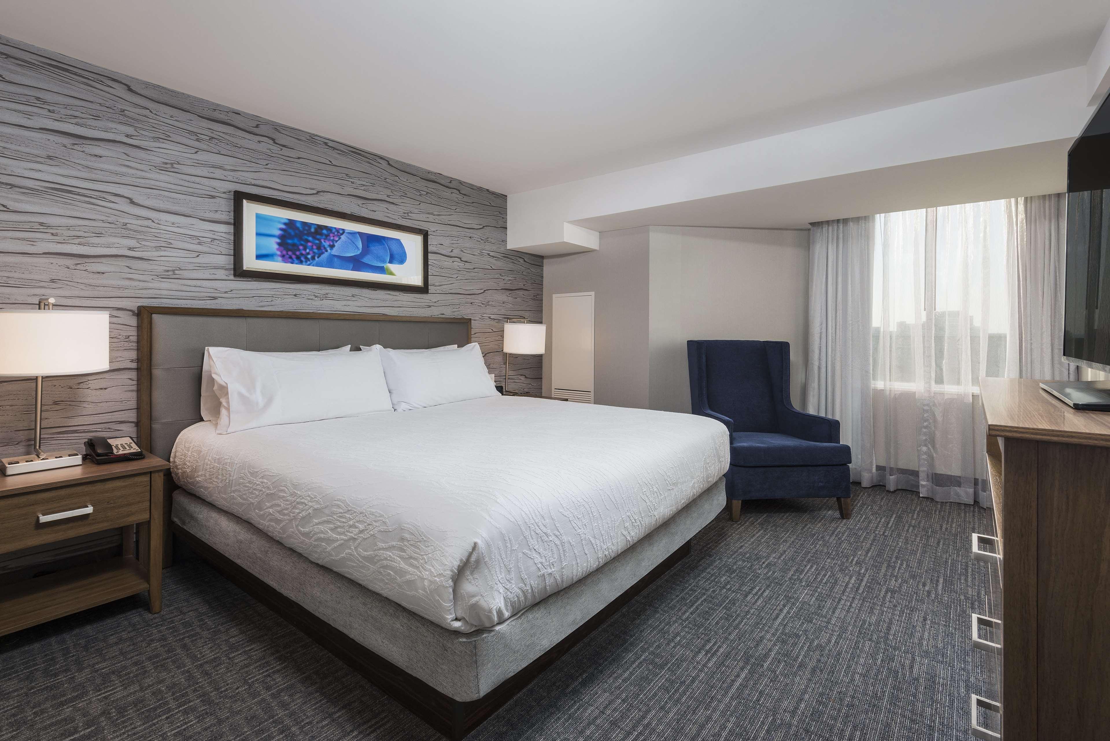 Hotel Homewood By Hilton Downtown
