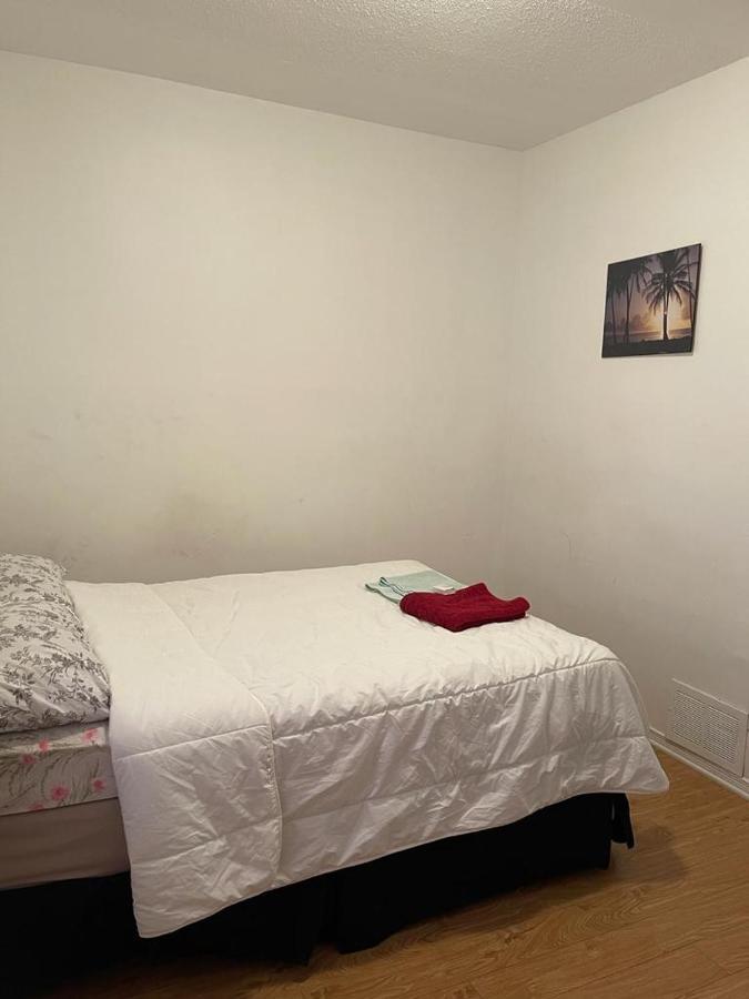 Somerset With Full Kitchen Guest house Ottawa