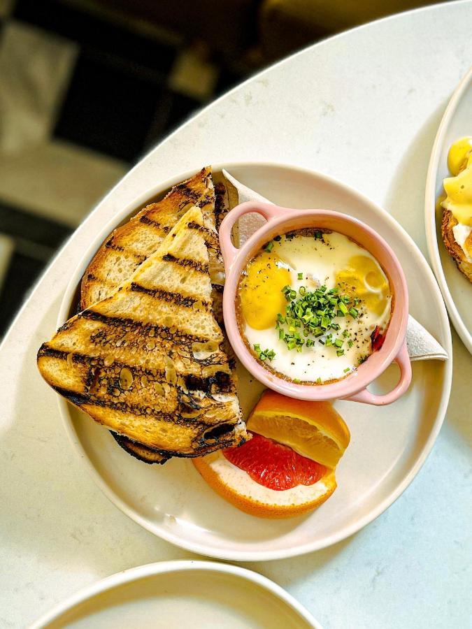 Metcalfe By Gray Collection Hotel 4*