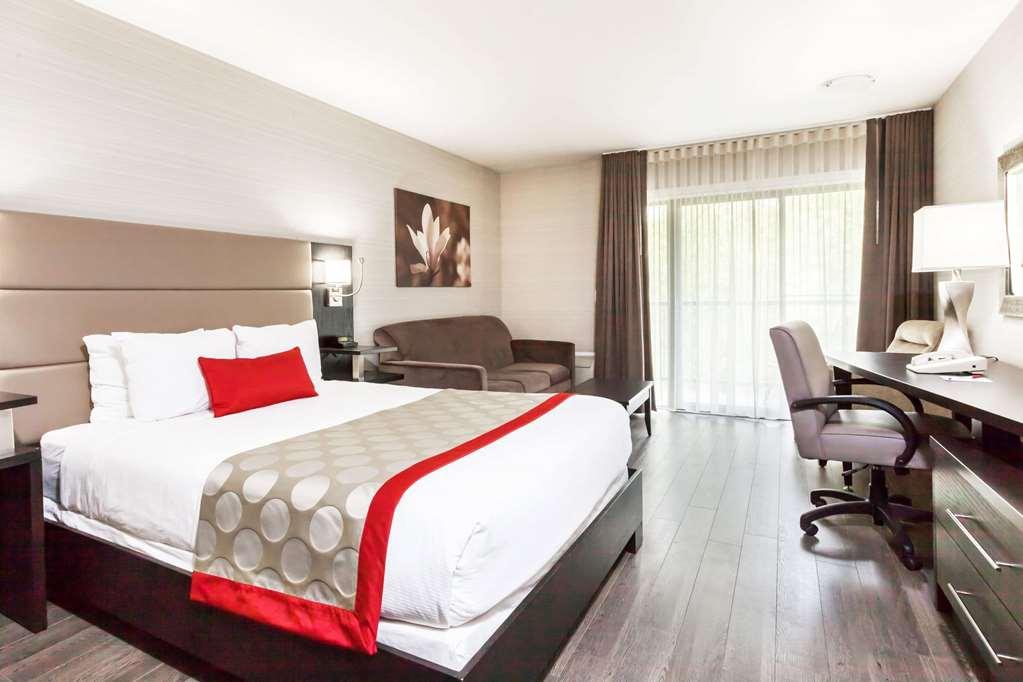 Ramada By Wyndham On The Rideau