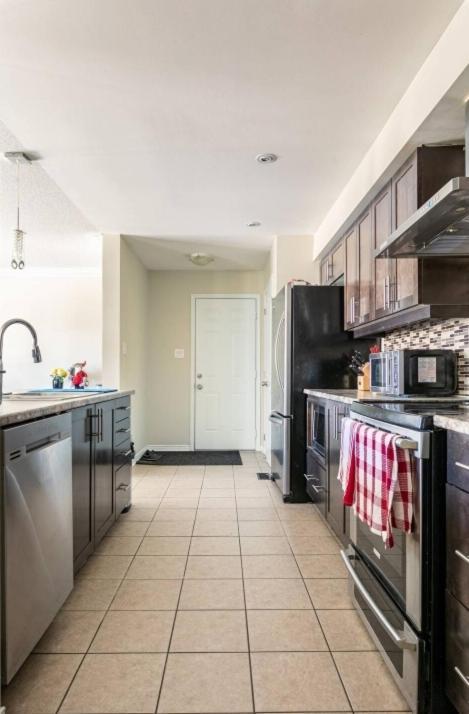 Mannys Place Homestay Ottawa