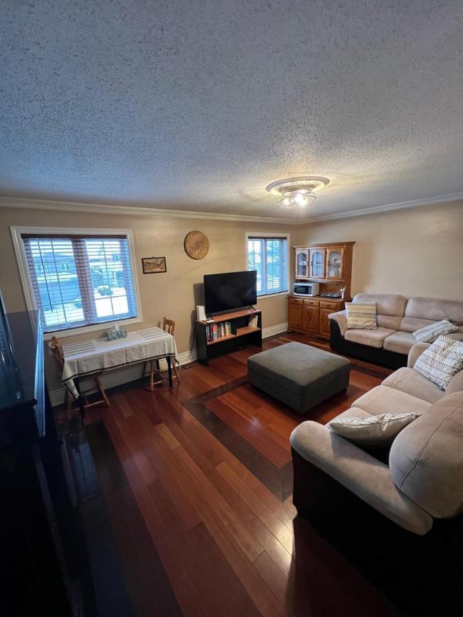 2064 Legrand Guest house Ottawa
