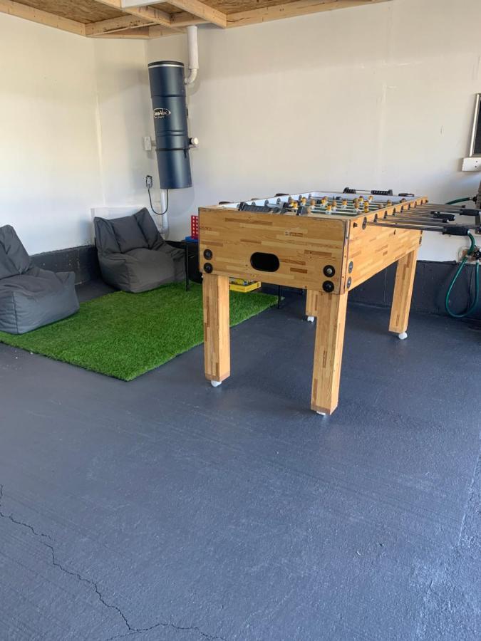 Beautiful 1 Bedroom Basement