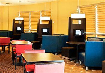 Courtyard By Marriott East 3*