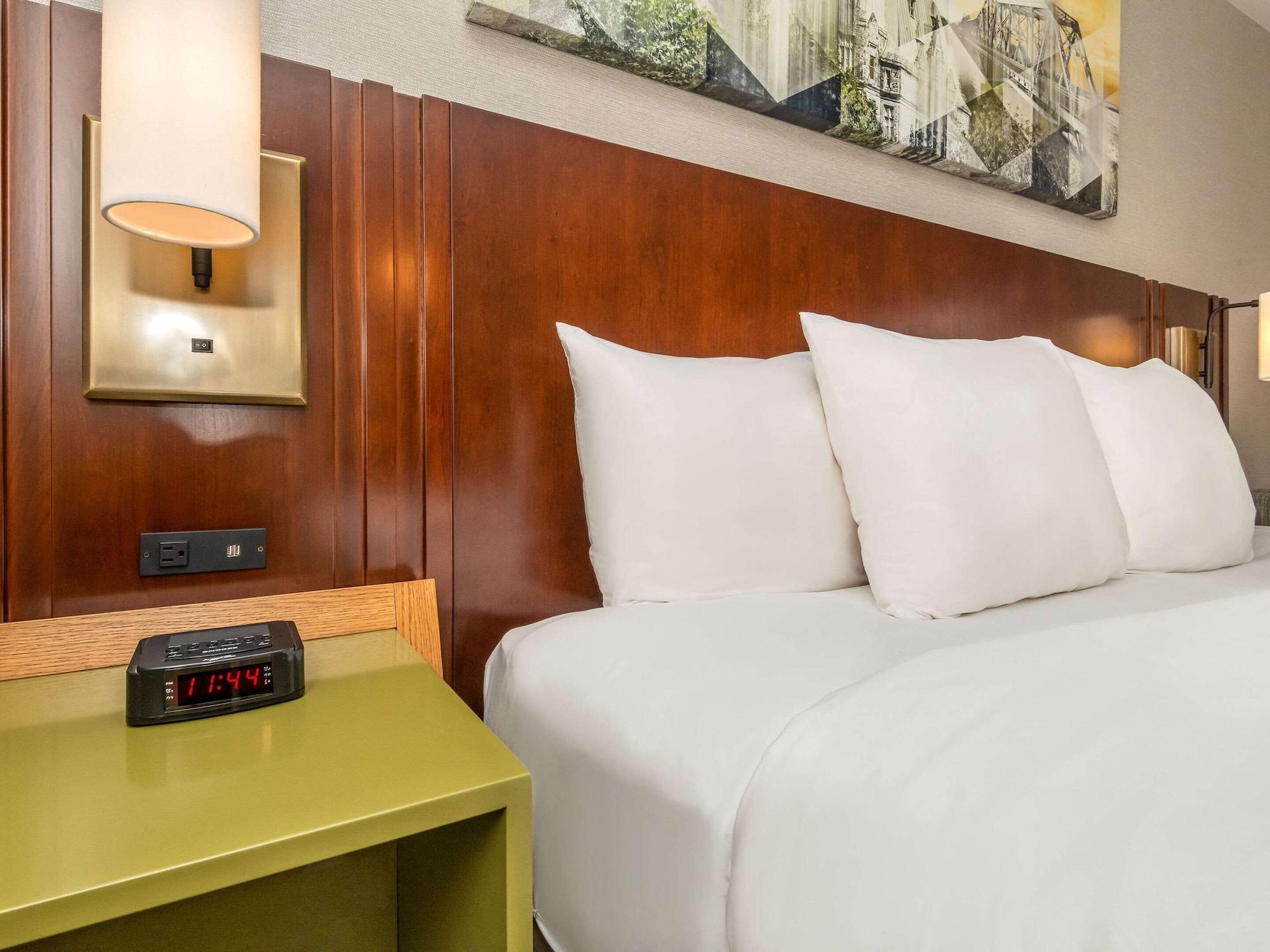 Comfort West