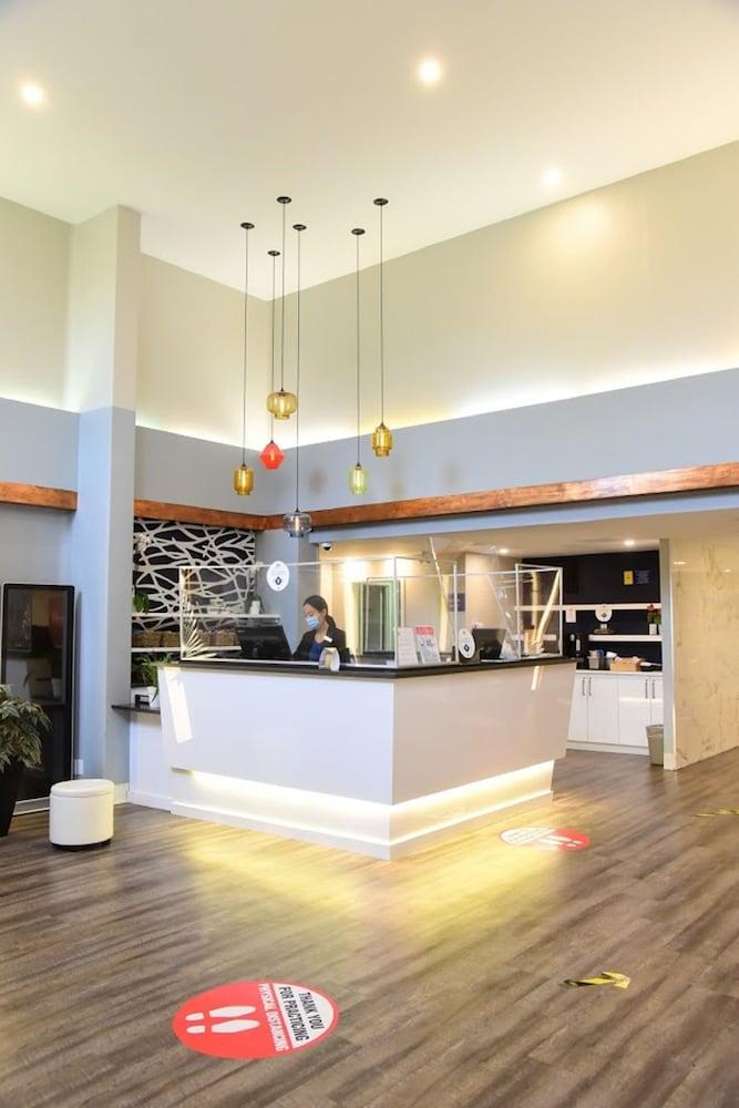 Days By Wyndham West 3*