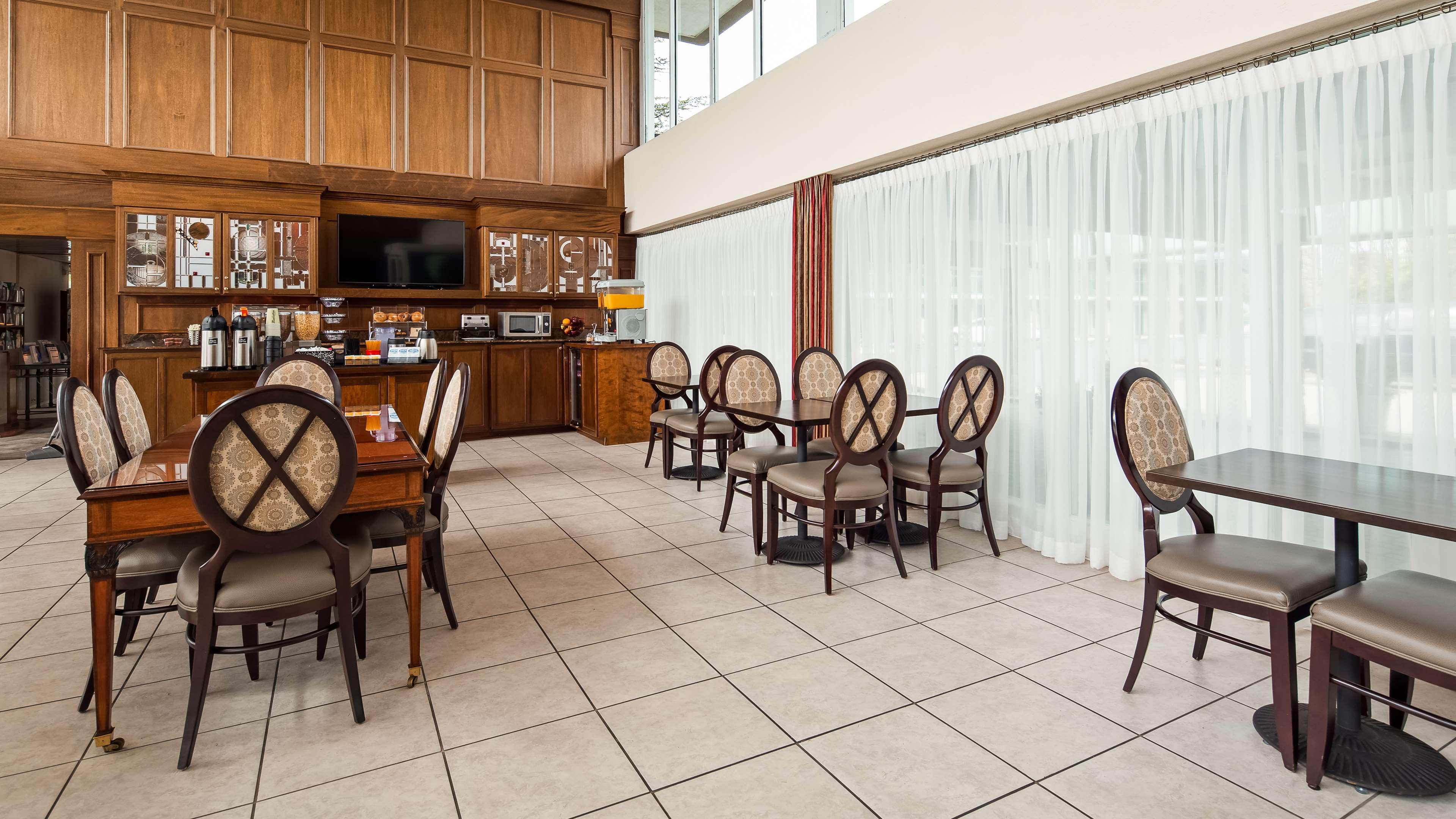 Hotel Western Kanata And Conference Centre