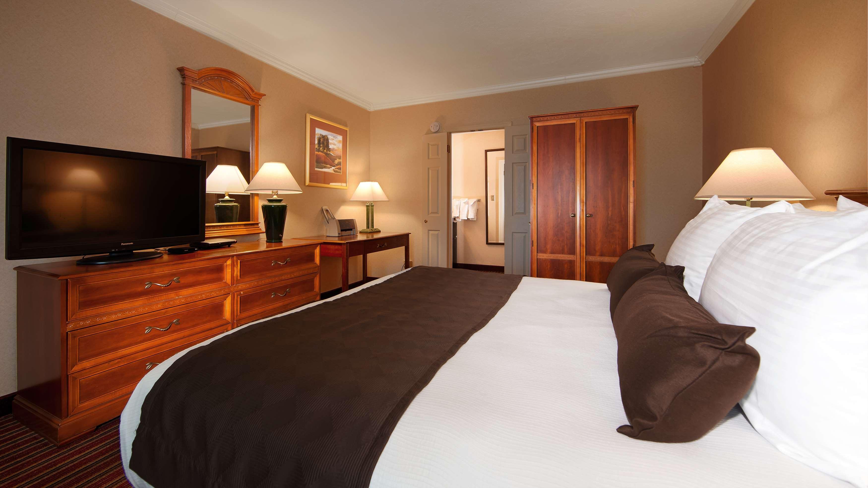 Hotel Western Kanata And Conference Centre 3*