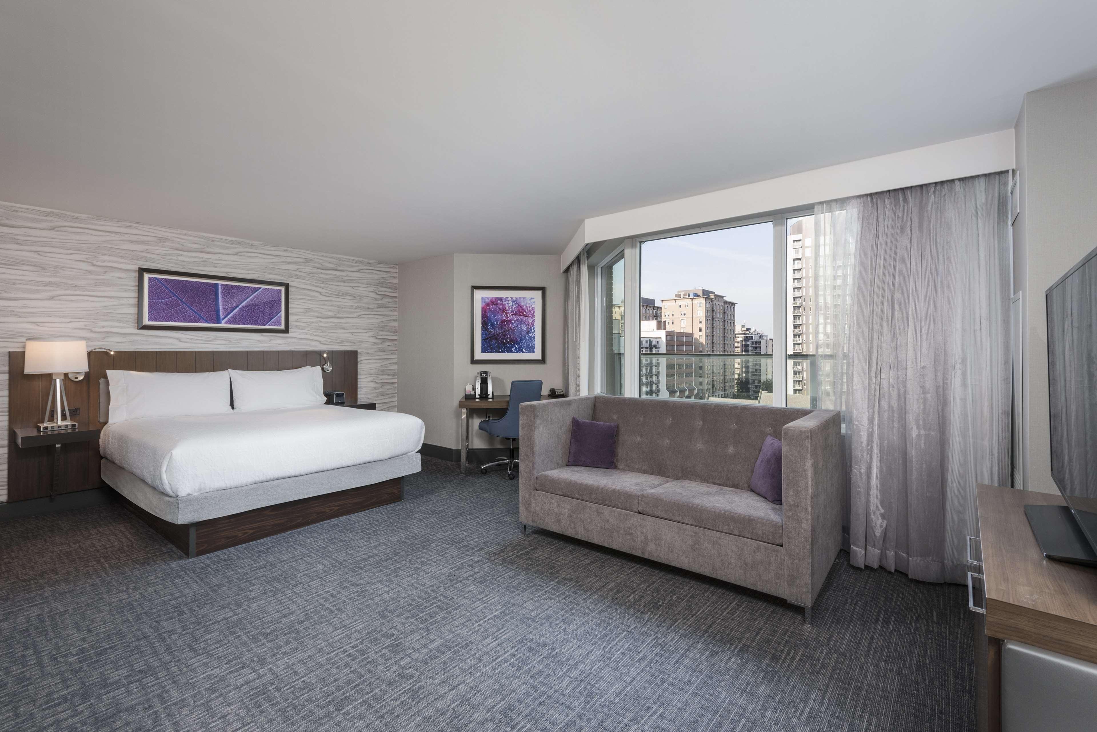Hilton Garden Downtown 3* Ottawa