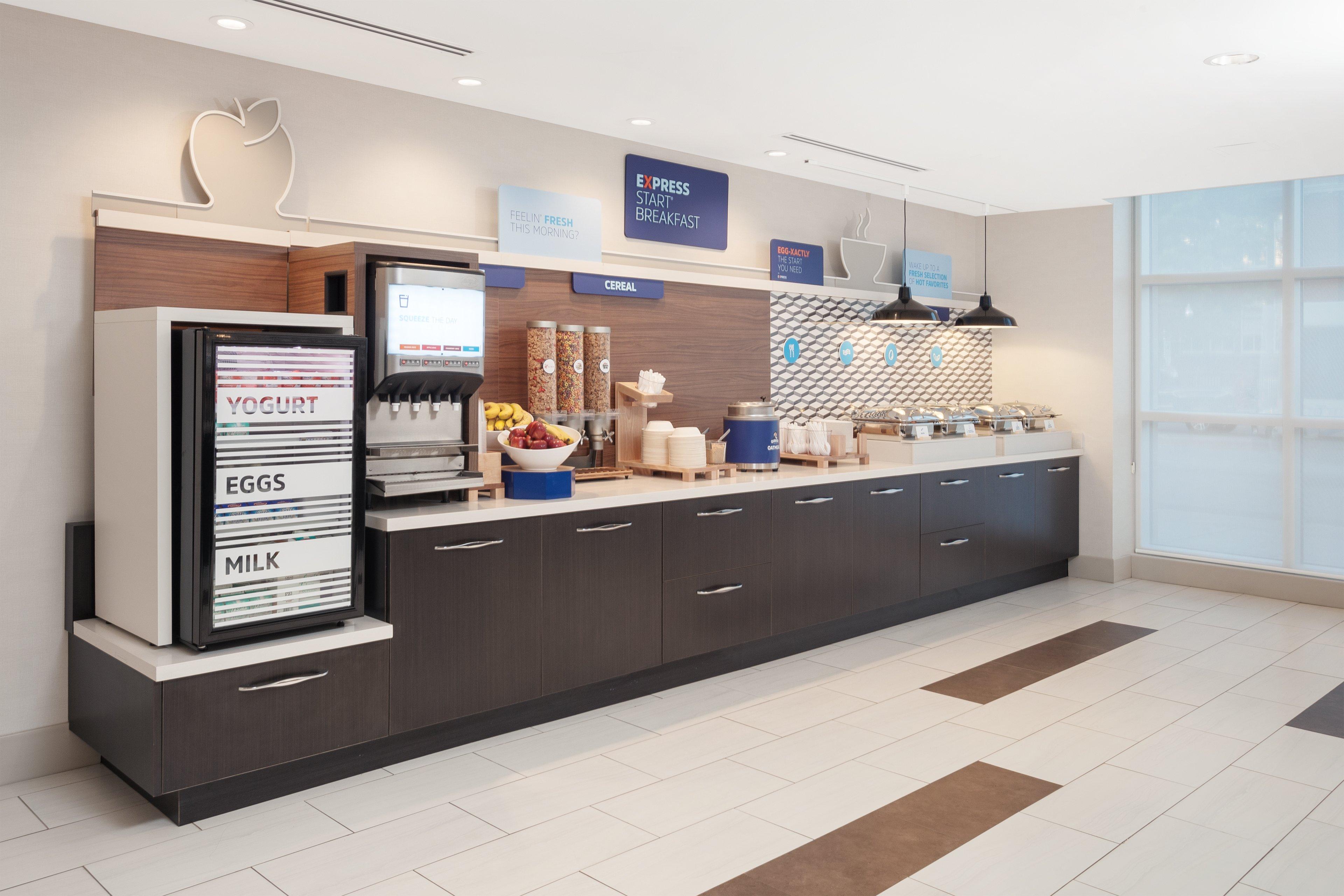 Hotel Express & Downtown East By Ihg