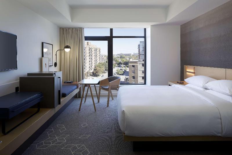 Andaz Byward Market, By Hyatt Ottawa