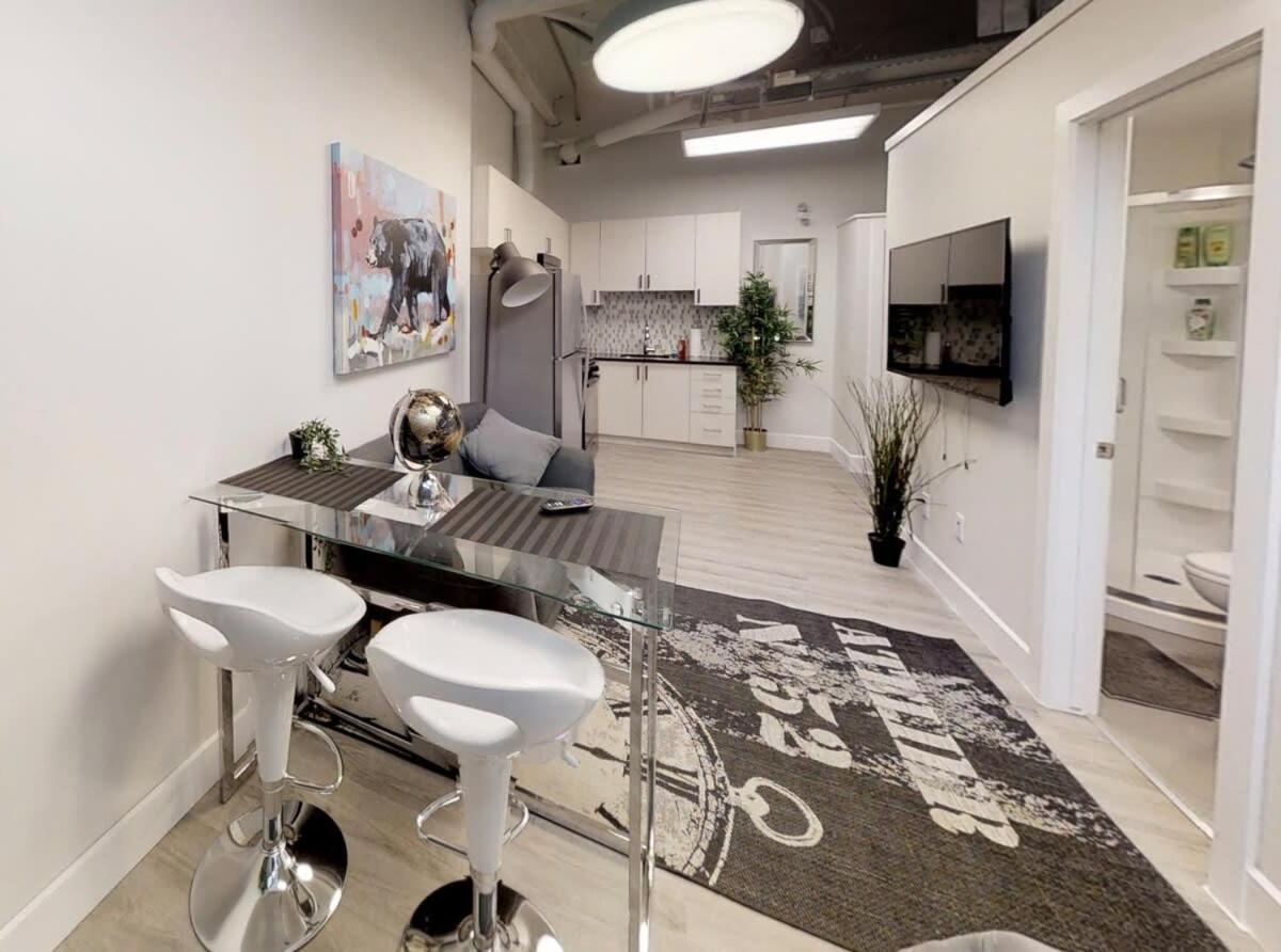 Bed & Breakfast Bachelor In Downtown