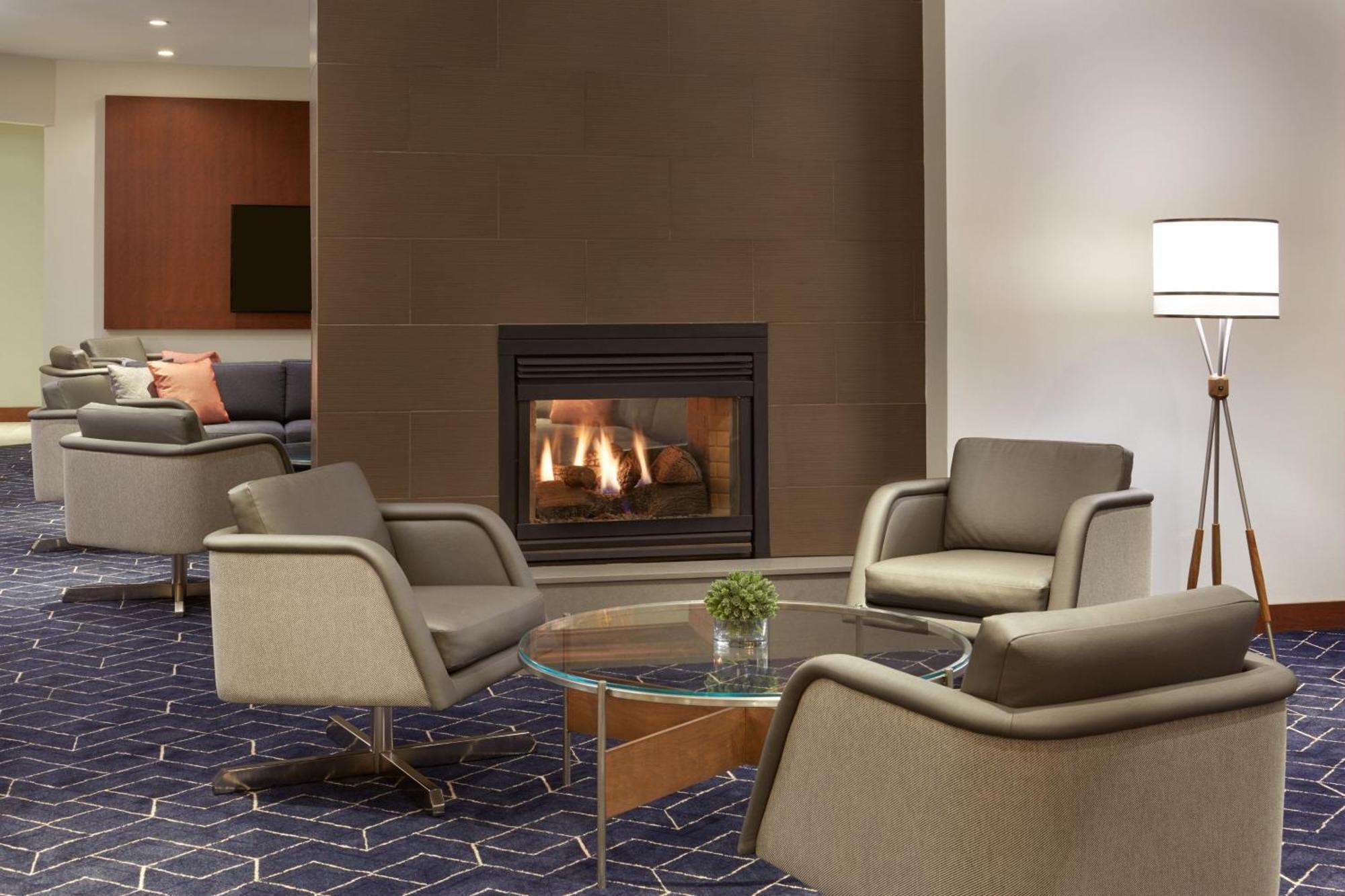 Hotel Courtyard By Marriott Downtown