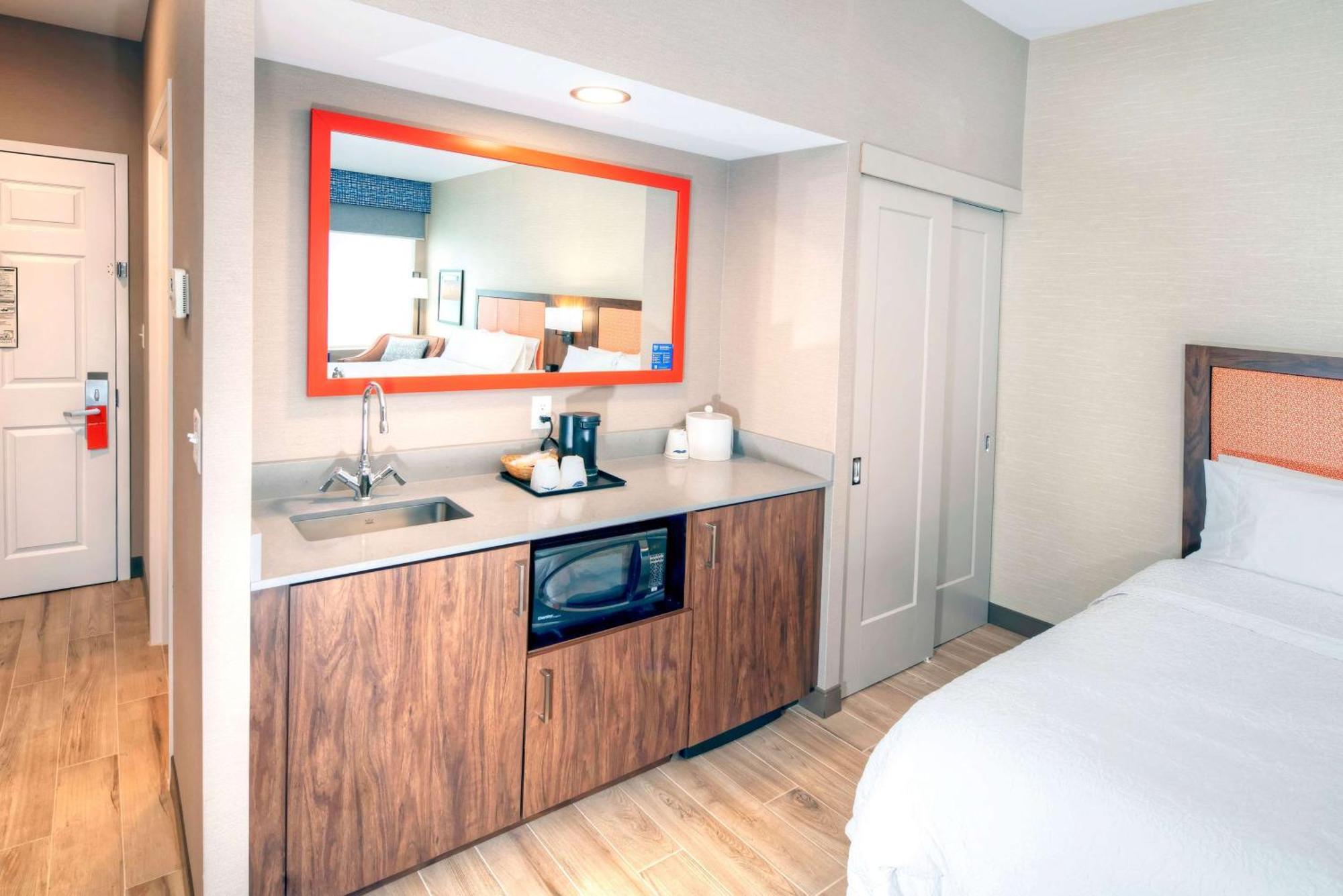 Hampton By Hilton