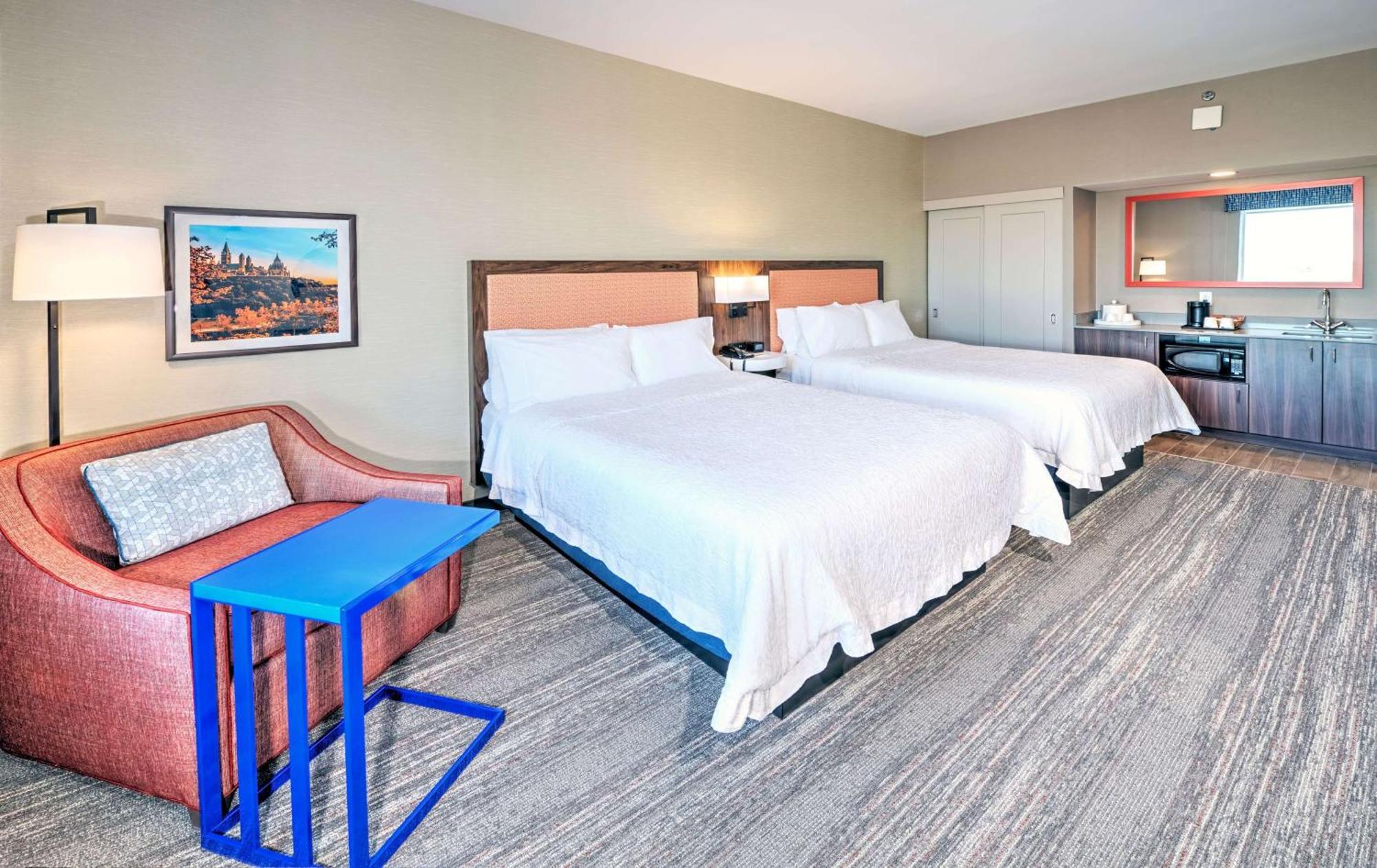 Hotel Hampton By Hilton Ottawa