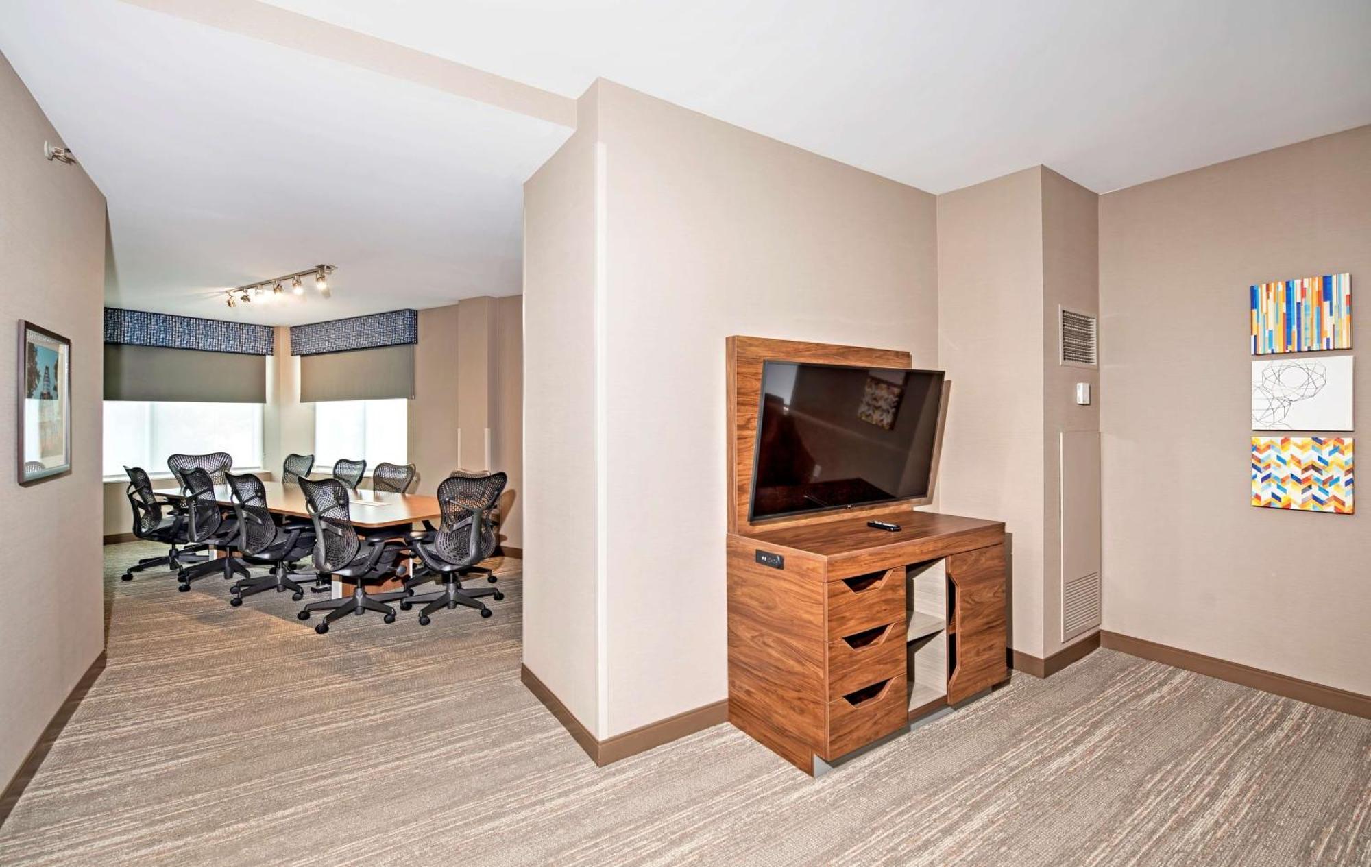 Hampton By Hilton