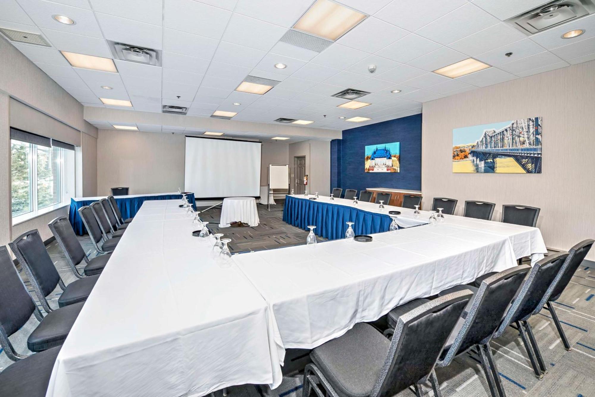 Hotel Hampton By Hilton