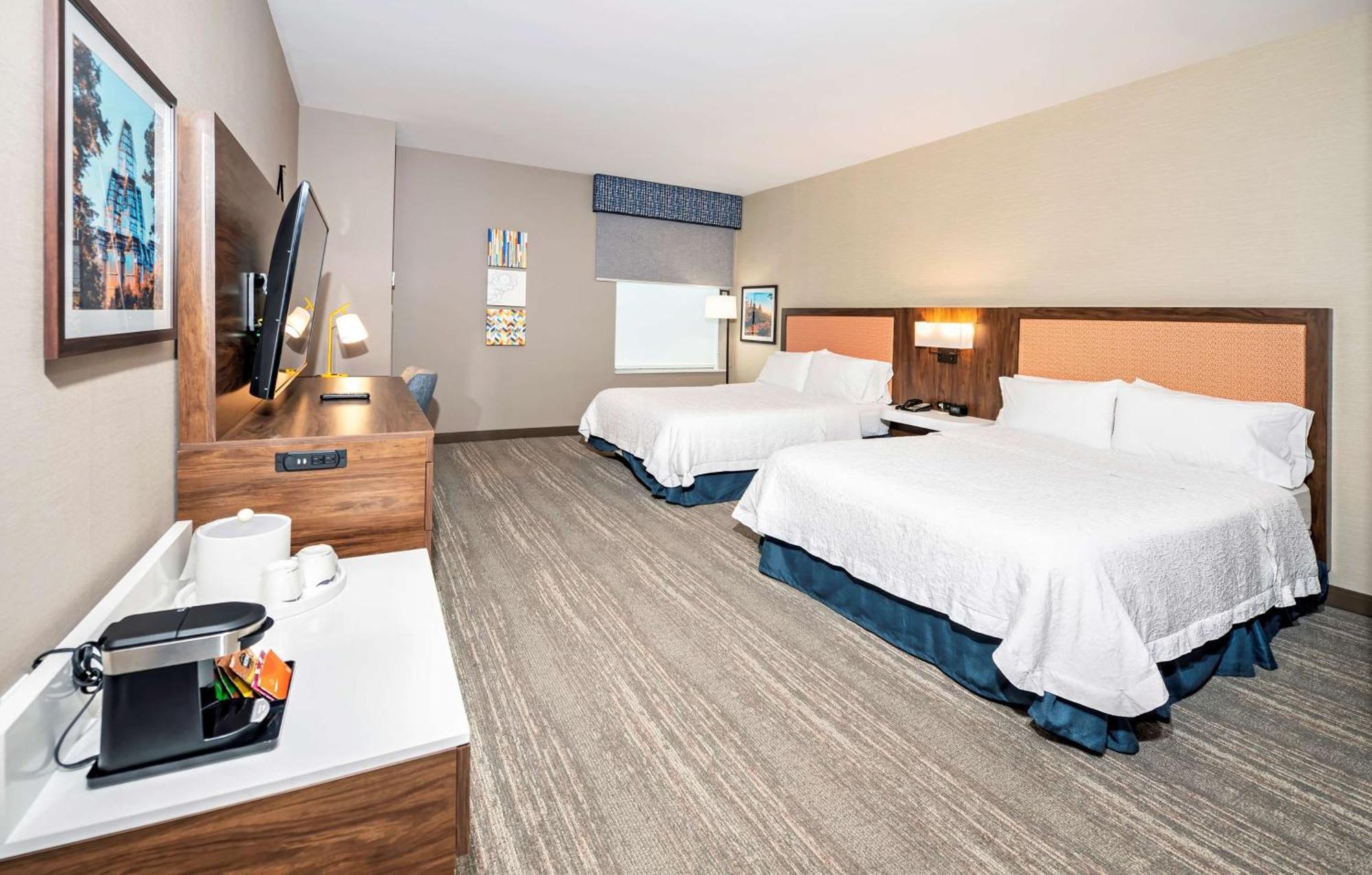 Hotel Hampton By Hilton Ottawa
