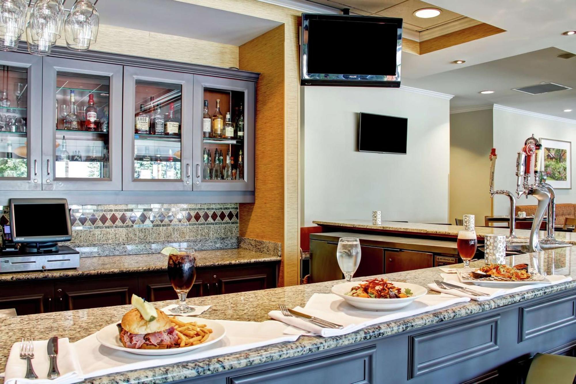 Hilton Garden Airport Hotel