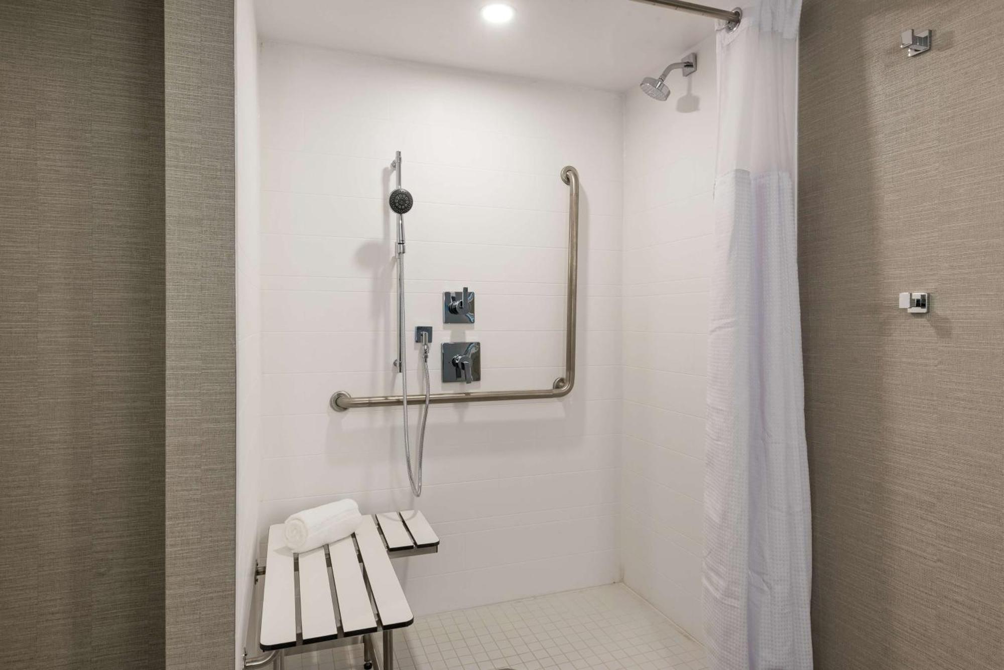 Homewood By Hilton Downtown Hotel 3*