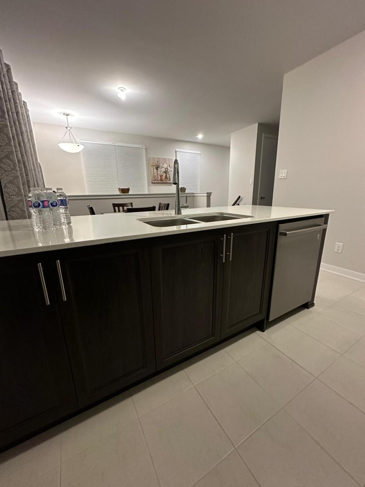 House Of Peace - Includes Wi-fi, Netflix Ottawa