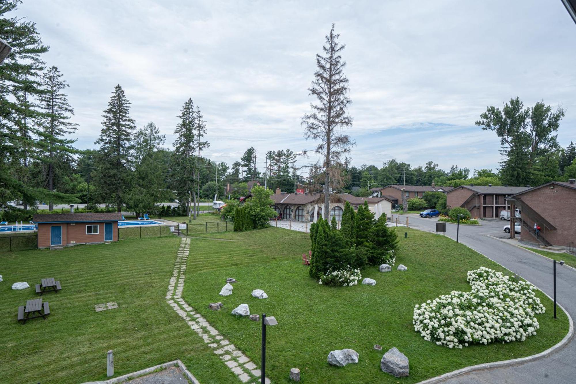 Hotel Ramada By Wyndham On The Rideau