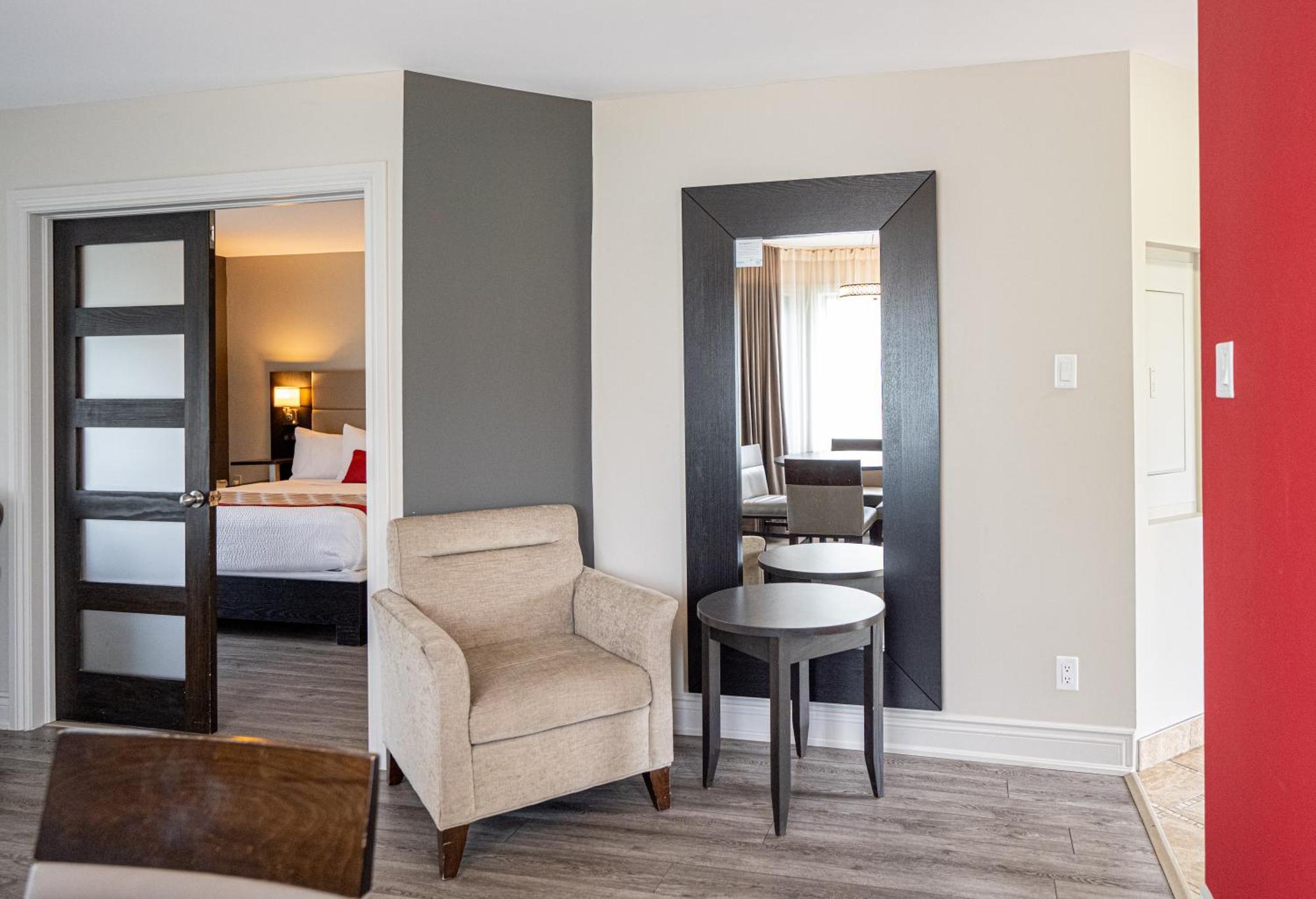 Ramada By Wyndham On The Rideau
