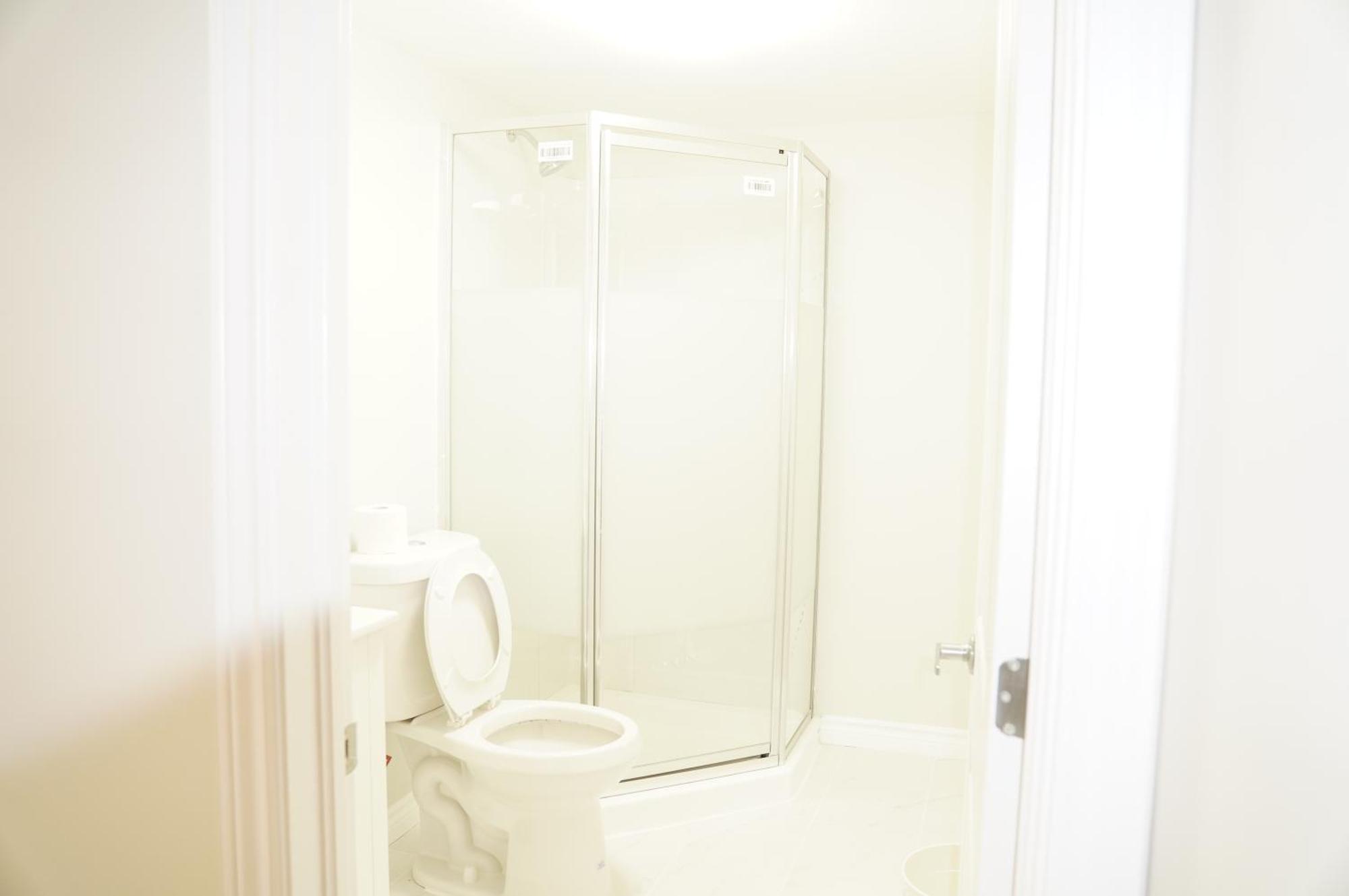 Beautiful With Private Bathroom *