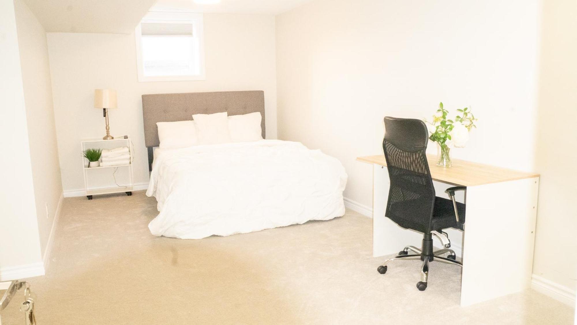 Beautiful With Private Bathroom Ottawa