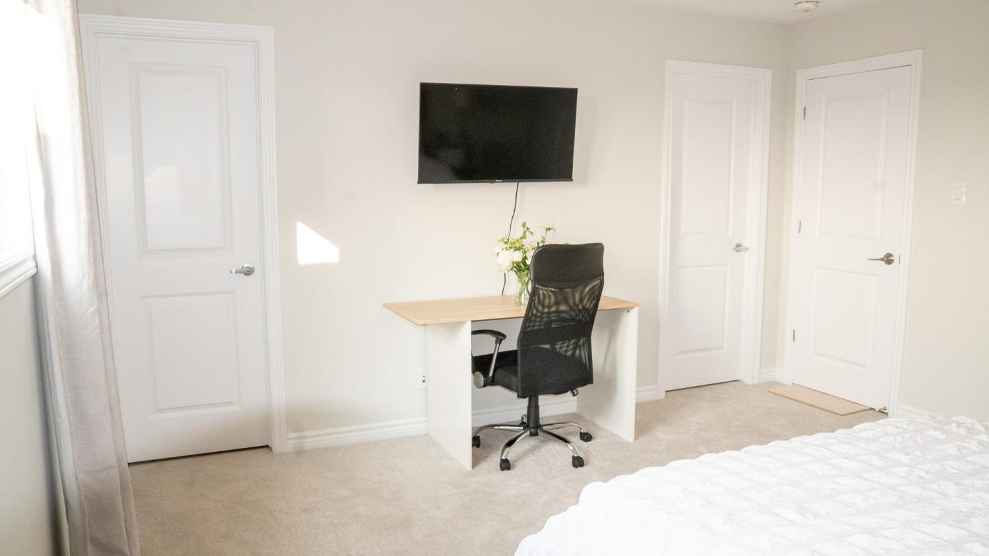 Homestay Beautiful With Private Bathroom Ottawa