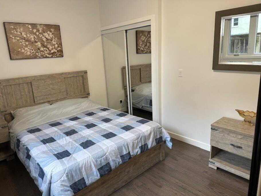 Apartment New, Private Downtown - Minimum 30 Day