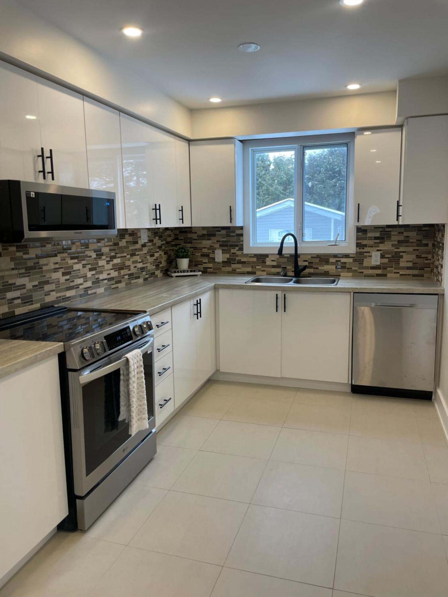 Modern And Chic House Apartment Ottawa