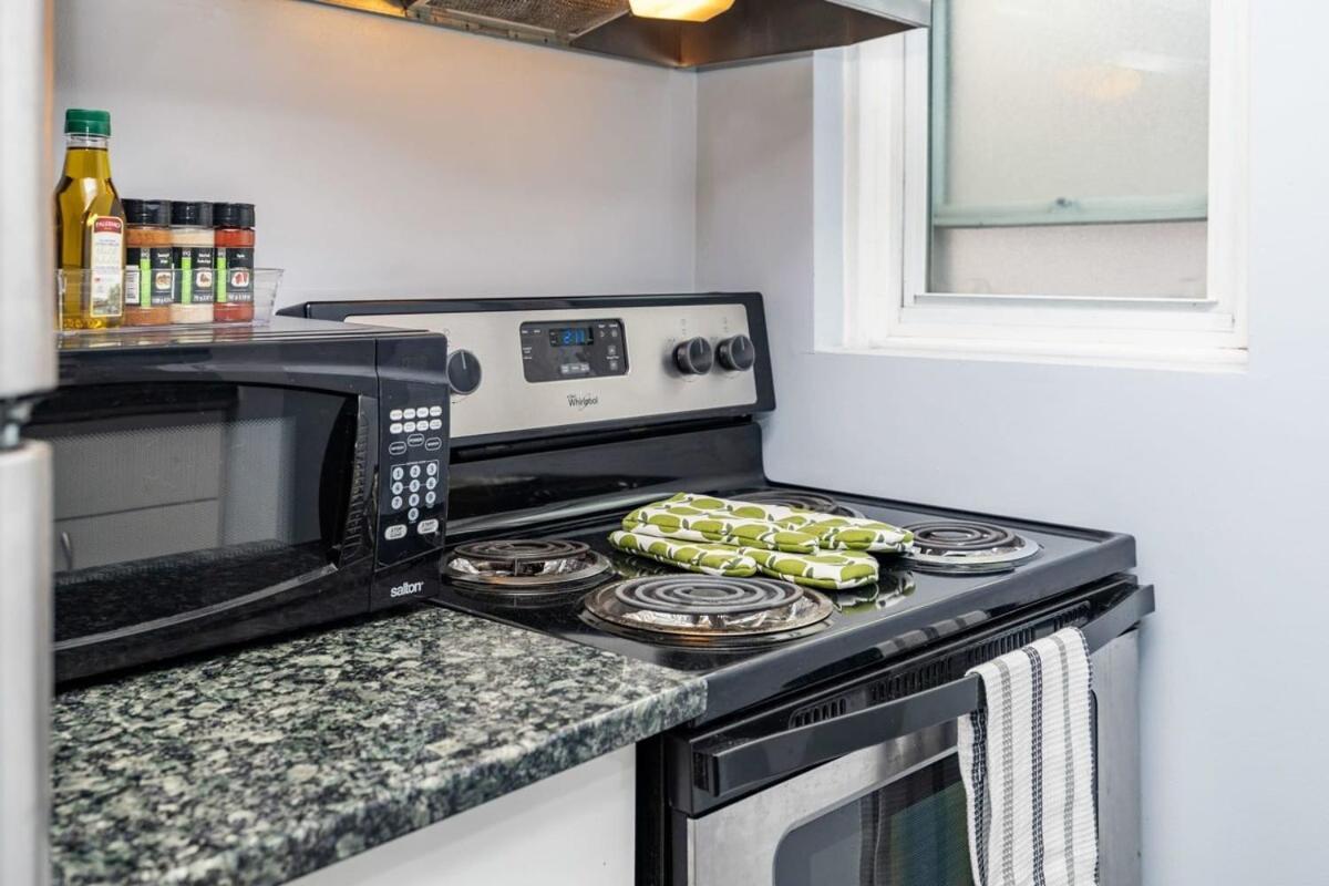 Apartment Cozy 2br - With Private Rooftop Terrace