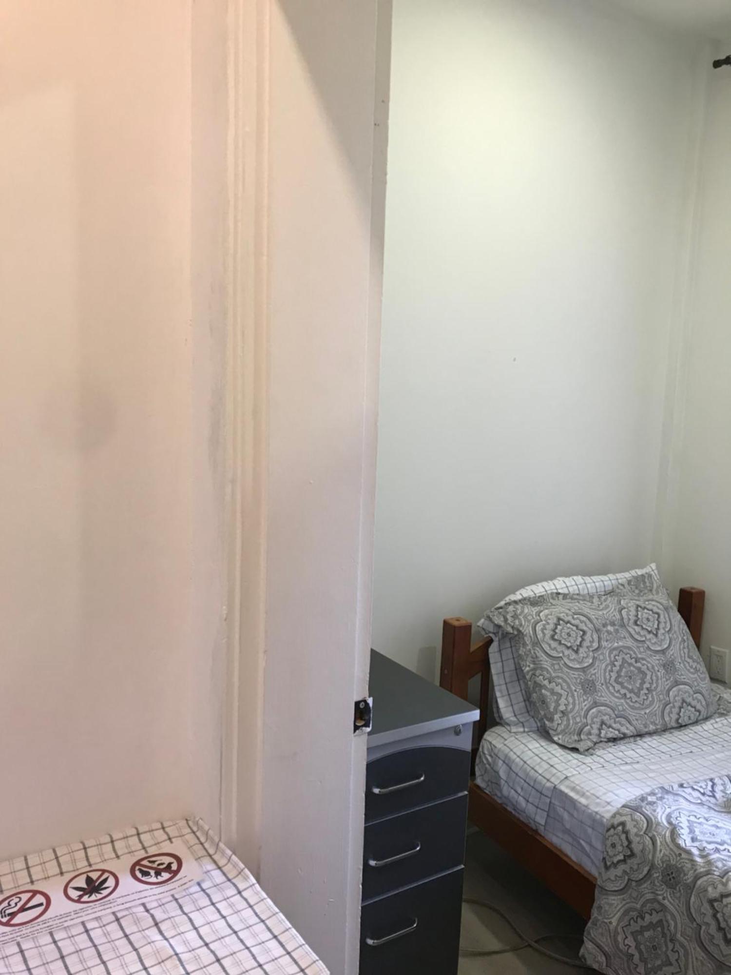 Private Steps To Of Downtown Apartment *