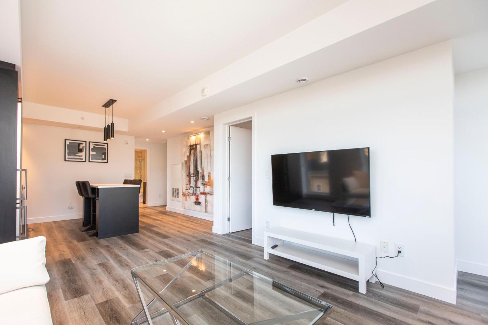 Westview Luxury * Ottawa