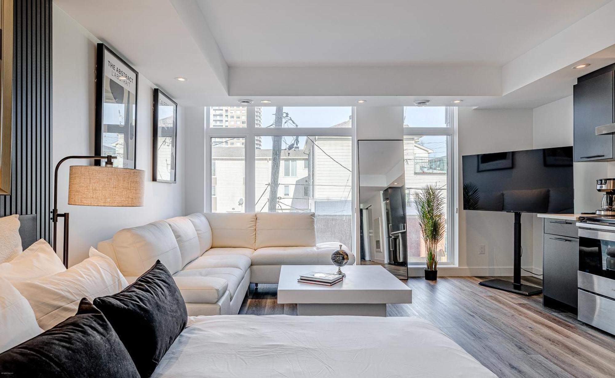 Westview Luxury 4* Ottawa