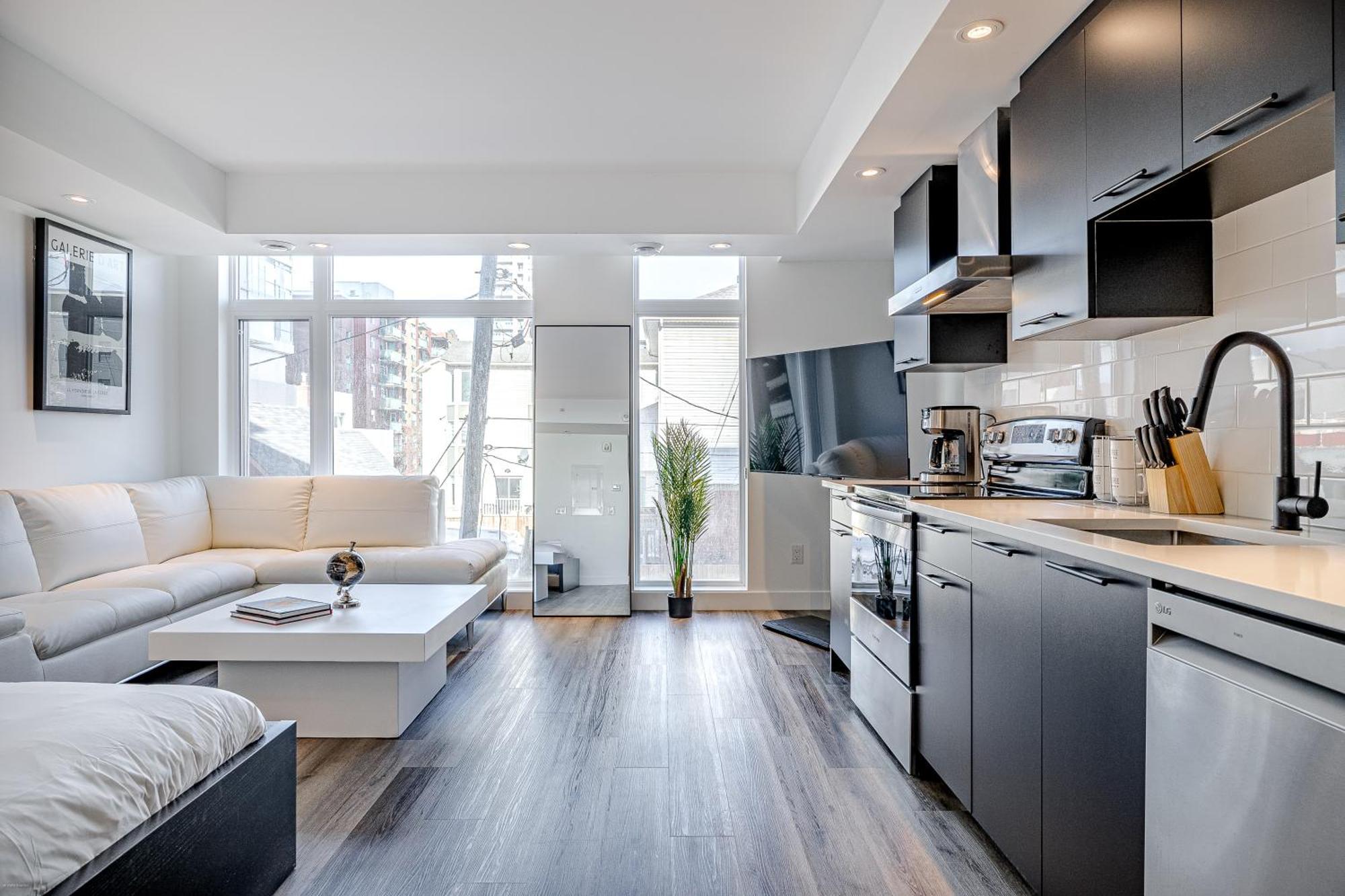 Westview Luxury 4* Ottawa