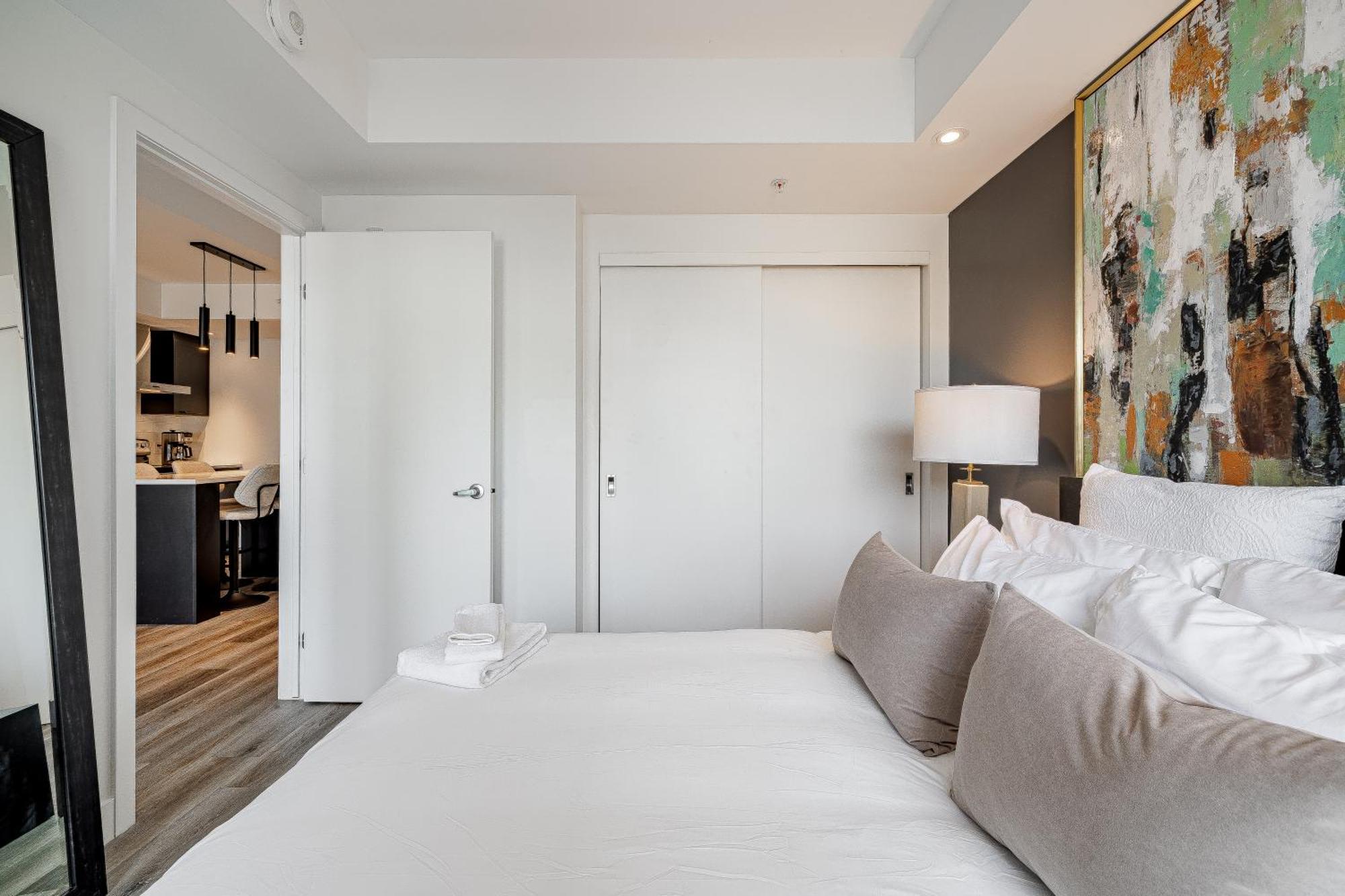 Westview Luxury * Ottawa