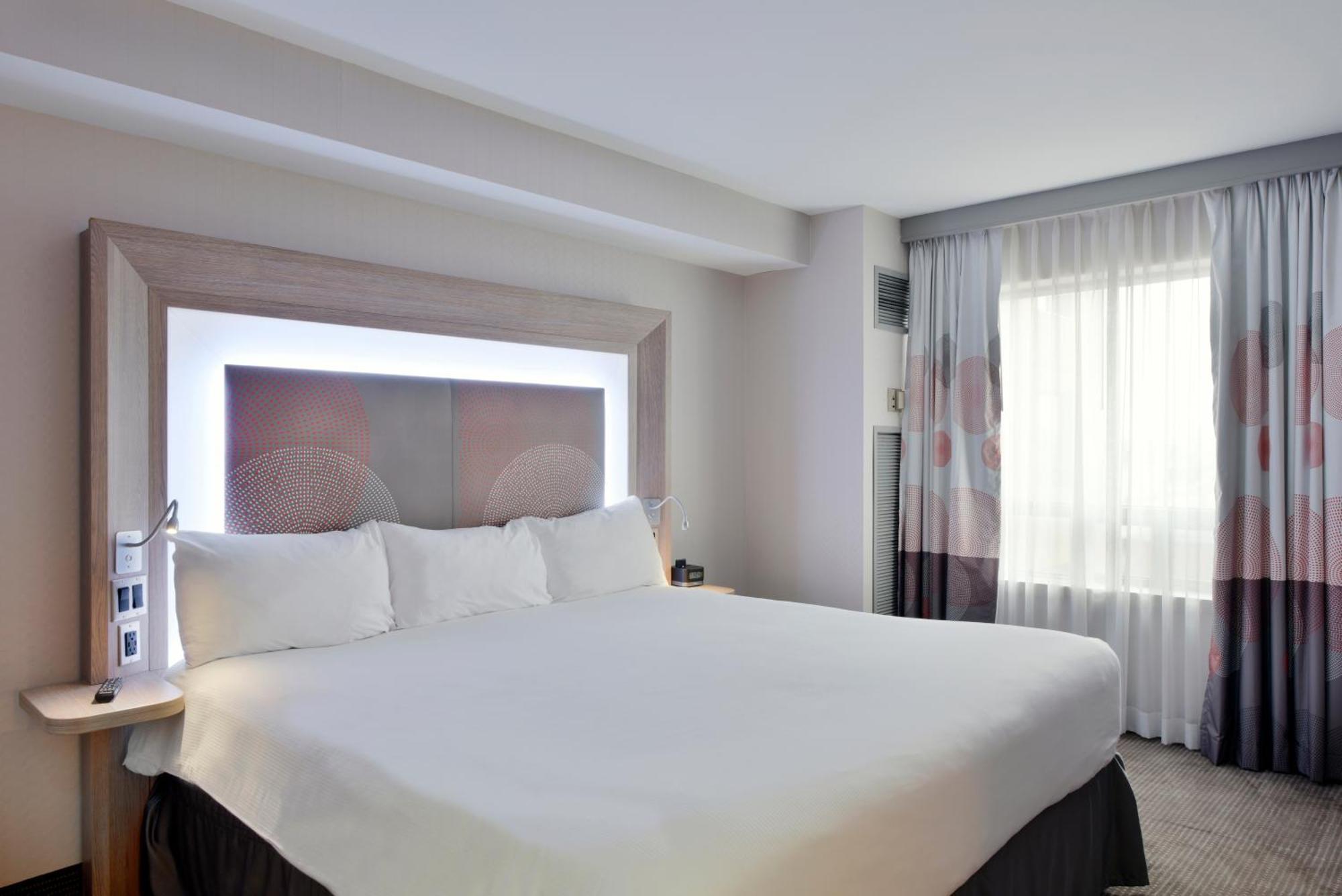 Doubletree By Hilton Downtown Hotel 4*