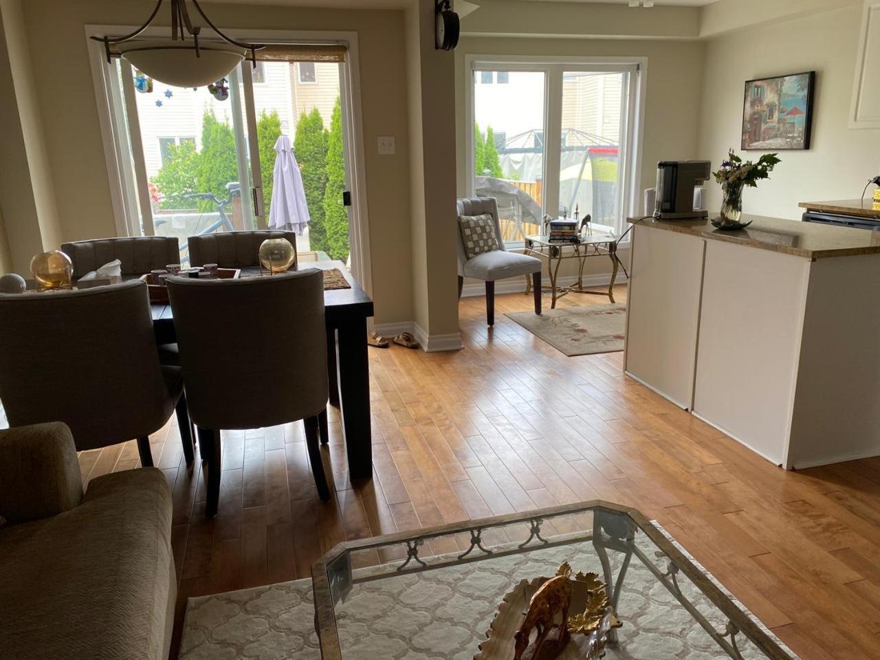 Cute 3 Bedrooms Townhouse In Kanata * Ottawa