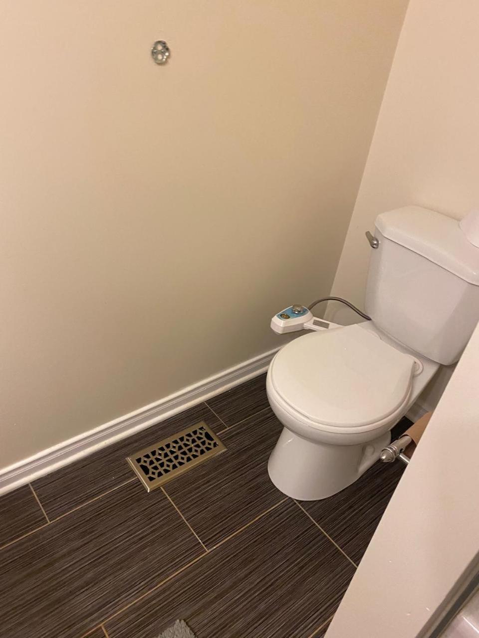 Cute 3 Bedrooms Townhouse In Kanata Holiday home