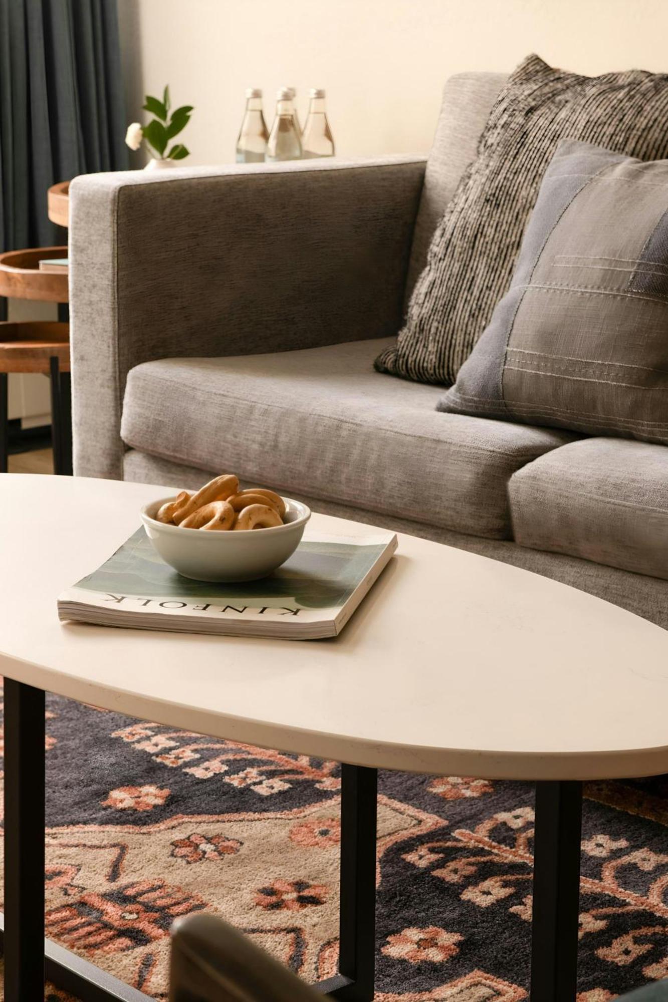 Sonder By Marriott Bonvoy Rideau Downtown Aparthotel