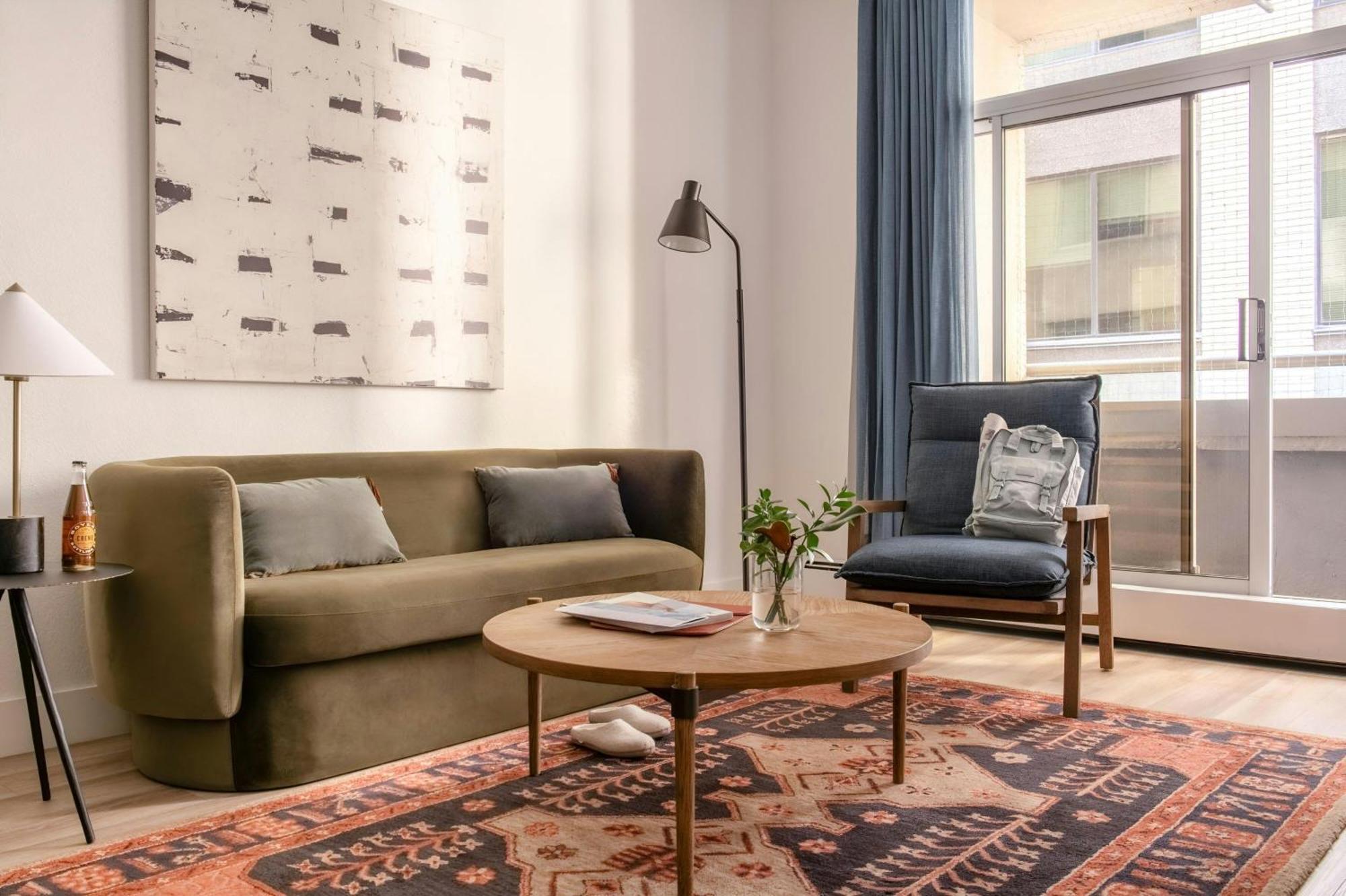Sonder By Marriott Bonvoy Rideau Downtown Aparthotel 4*