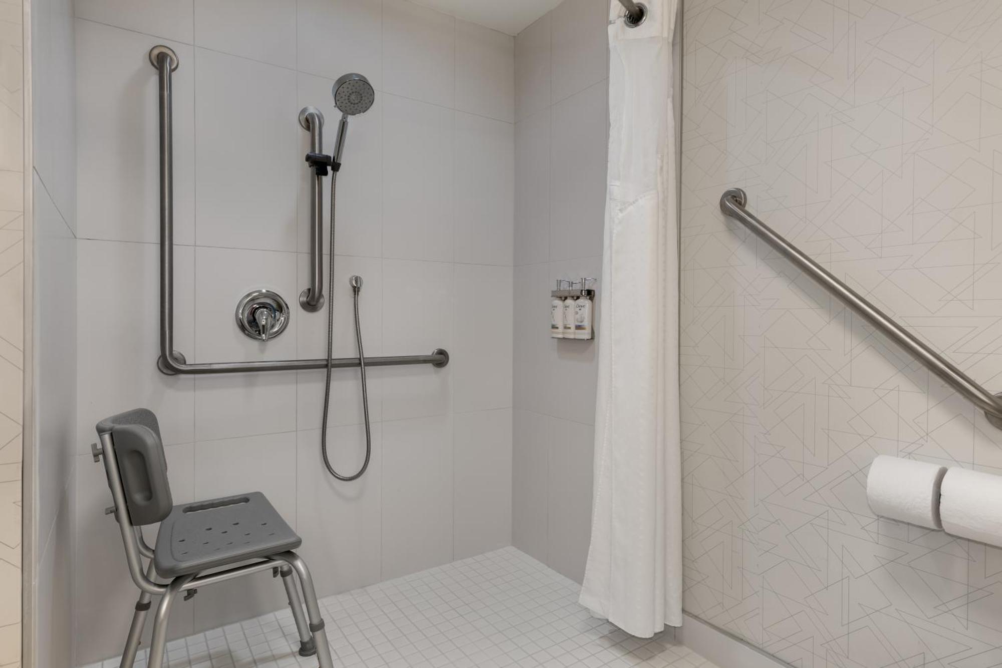 Express & East-orleans By Ihg Hotel Ottawa