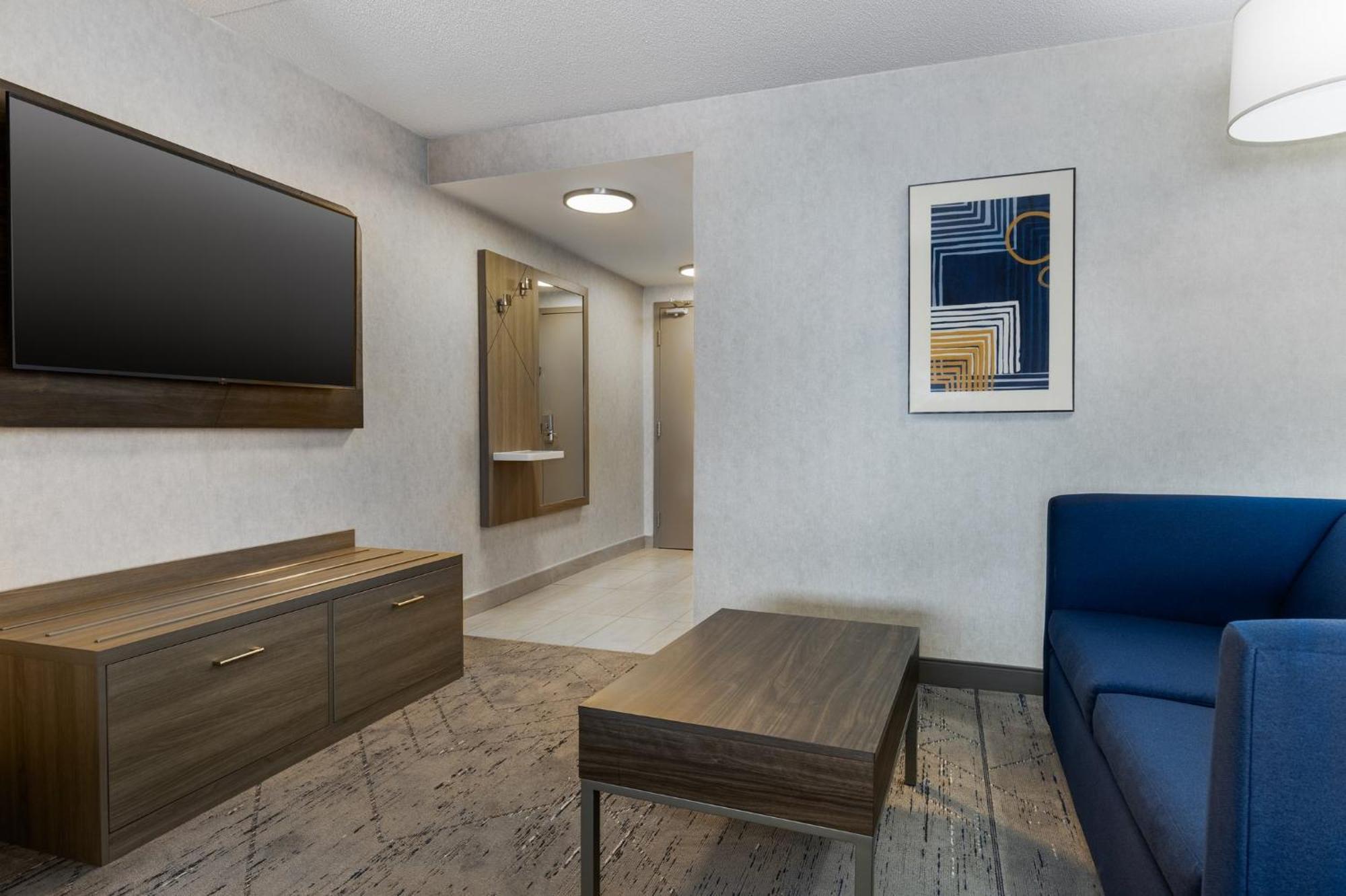 Express & East-orleans By Ihg Hotel Ottawa