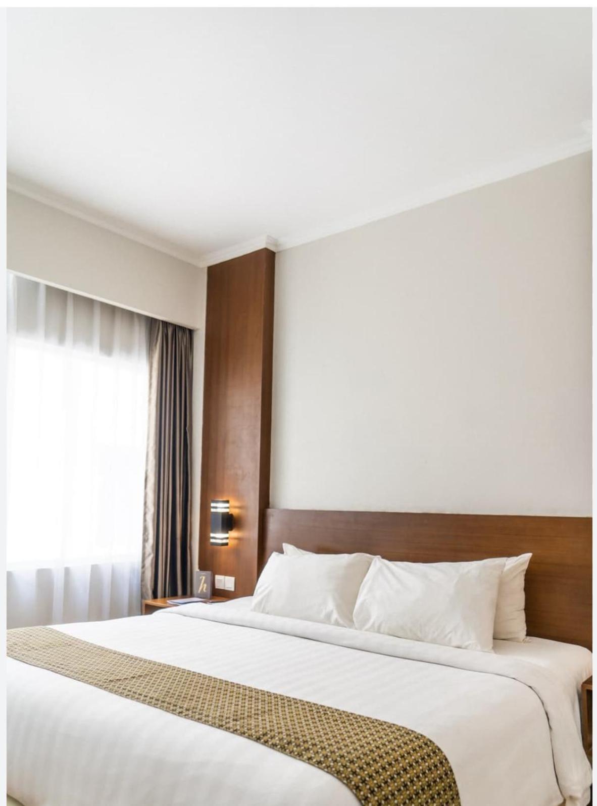 The Monarch Guest house Ottawa