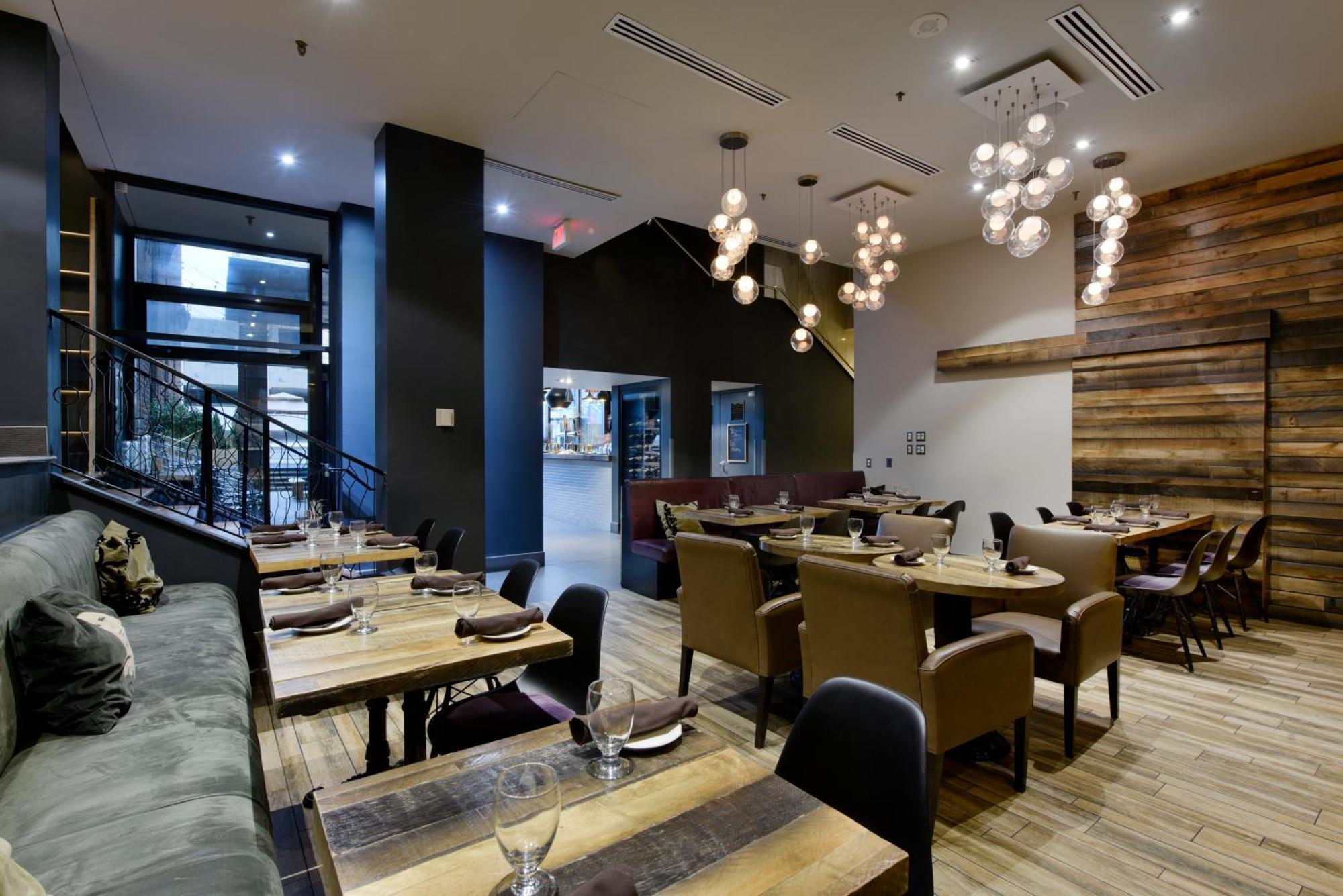Doubletree By Hilton Downtown Hotel 4*