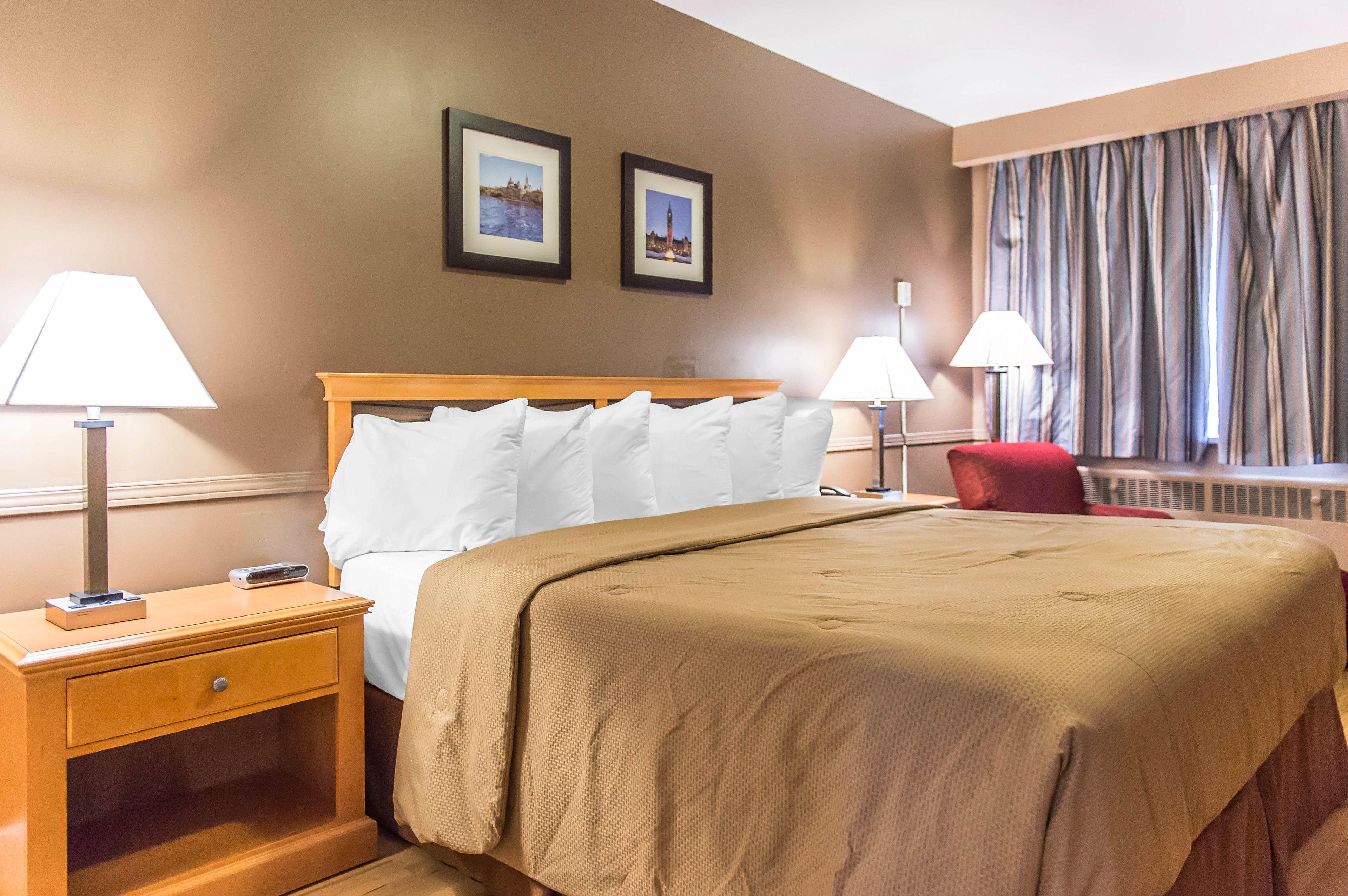 Econo Downtown Lodge